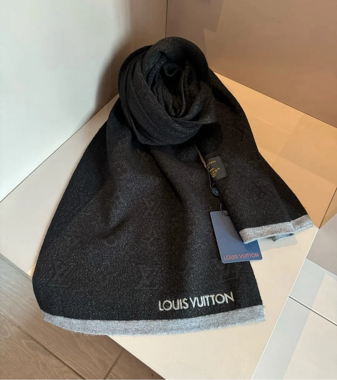 Шарфы Louis Vuitton 613404