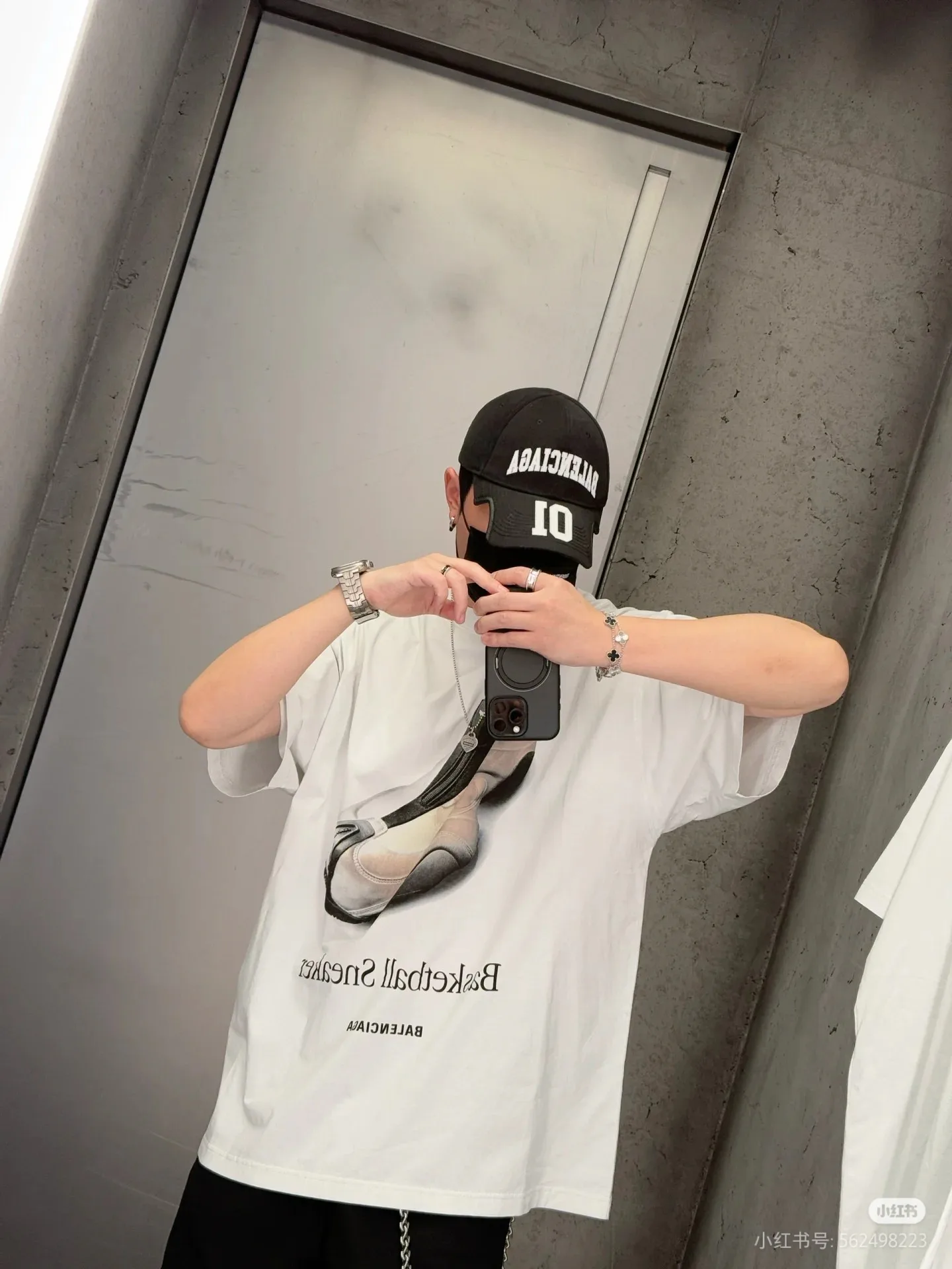 Футболки Женские Balenciaga 34529