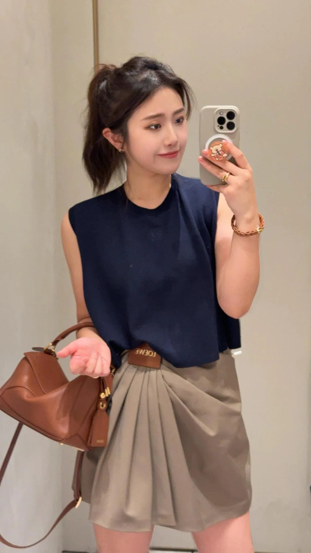 Классические Сумки Женские Loewe 17270358
