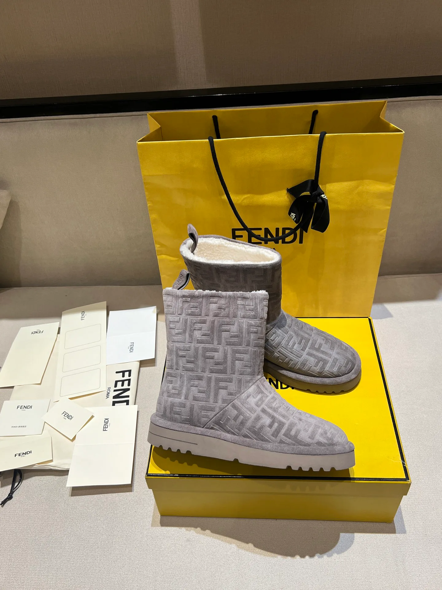 Угги Женские Fendi 3281839