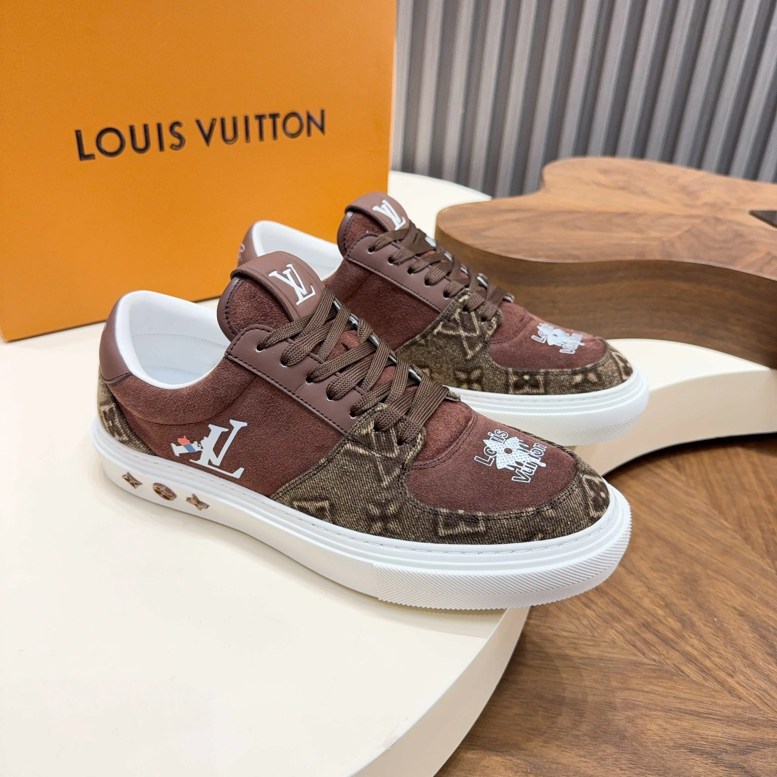 Кроссовки Мужские Louis Vuitton 17921398