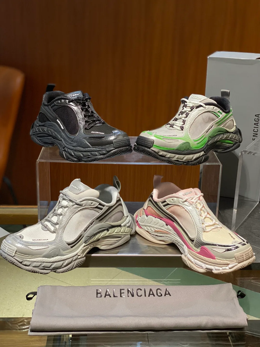 Кроссовки Женские Balenciaga 16935005
