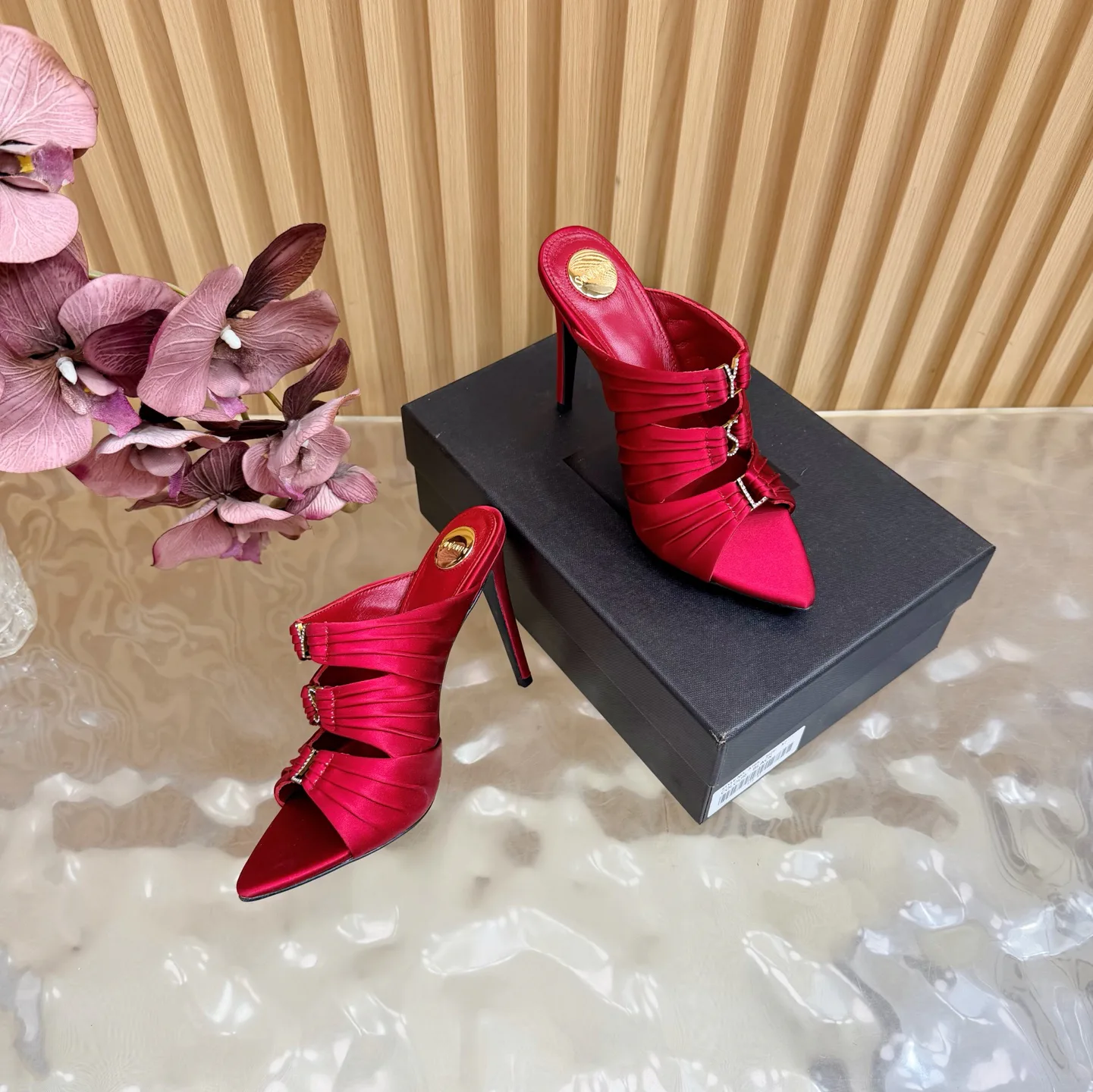 Босоножки Женские Saint Laurent 11660381