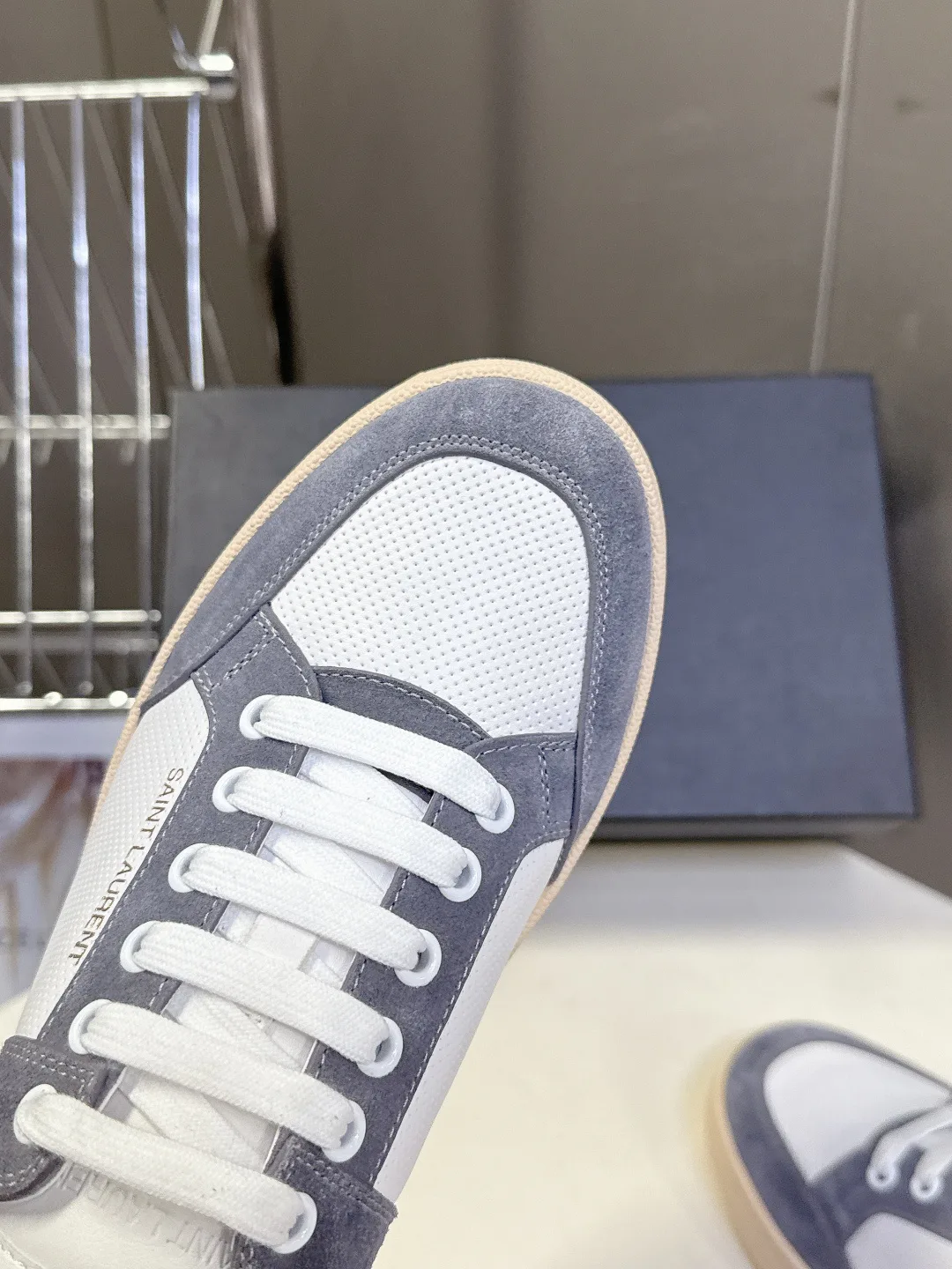 Кроссовки Женские Saint Laurent 809383