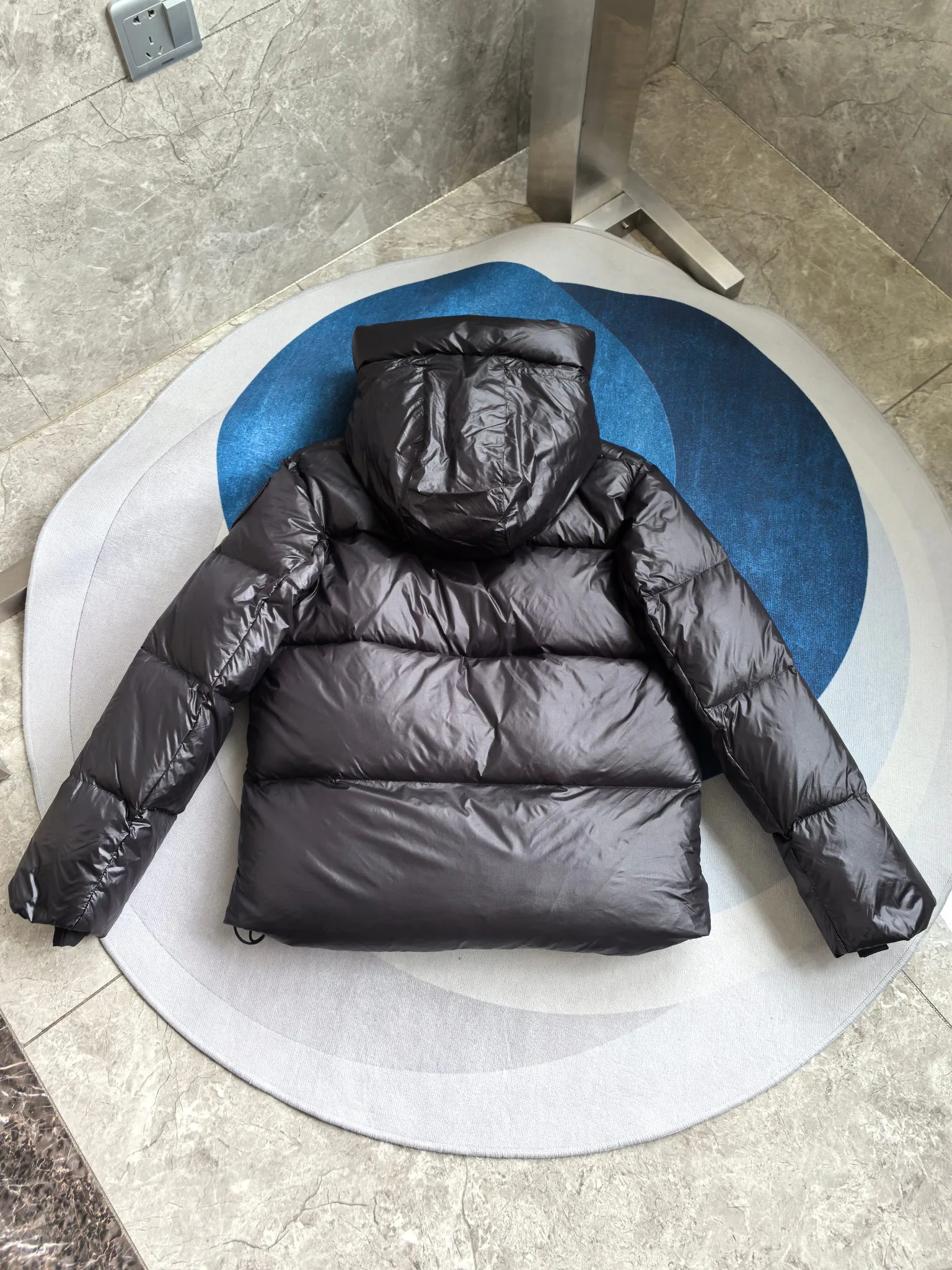 Куртки И Пуховики Женские Canada Goose 18927761