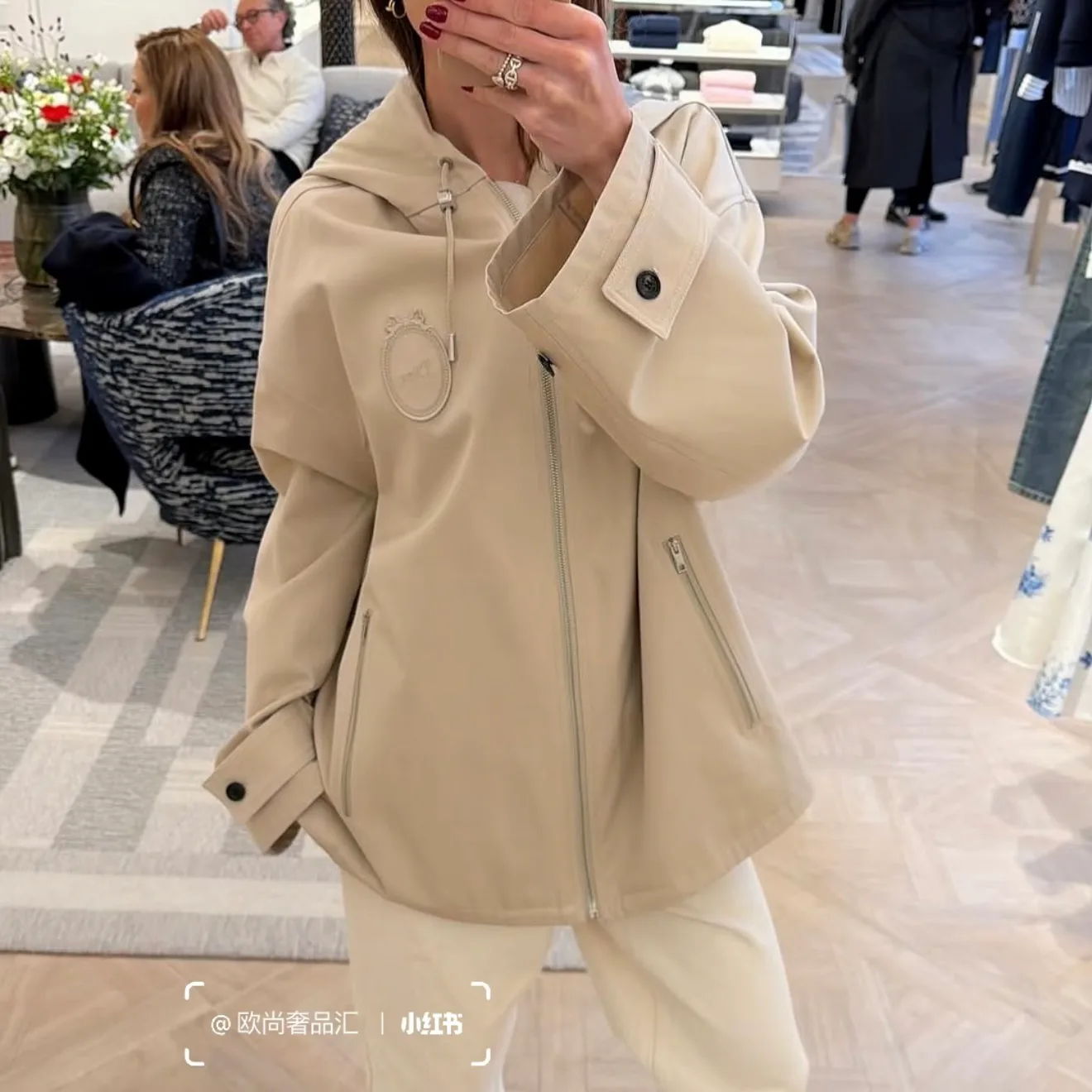 Куртки И Пуховики Женские Christian Dior 12592780