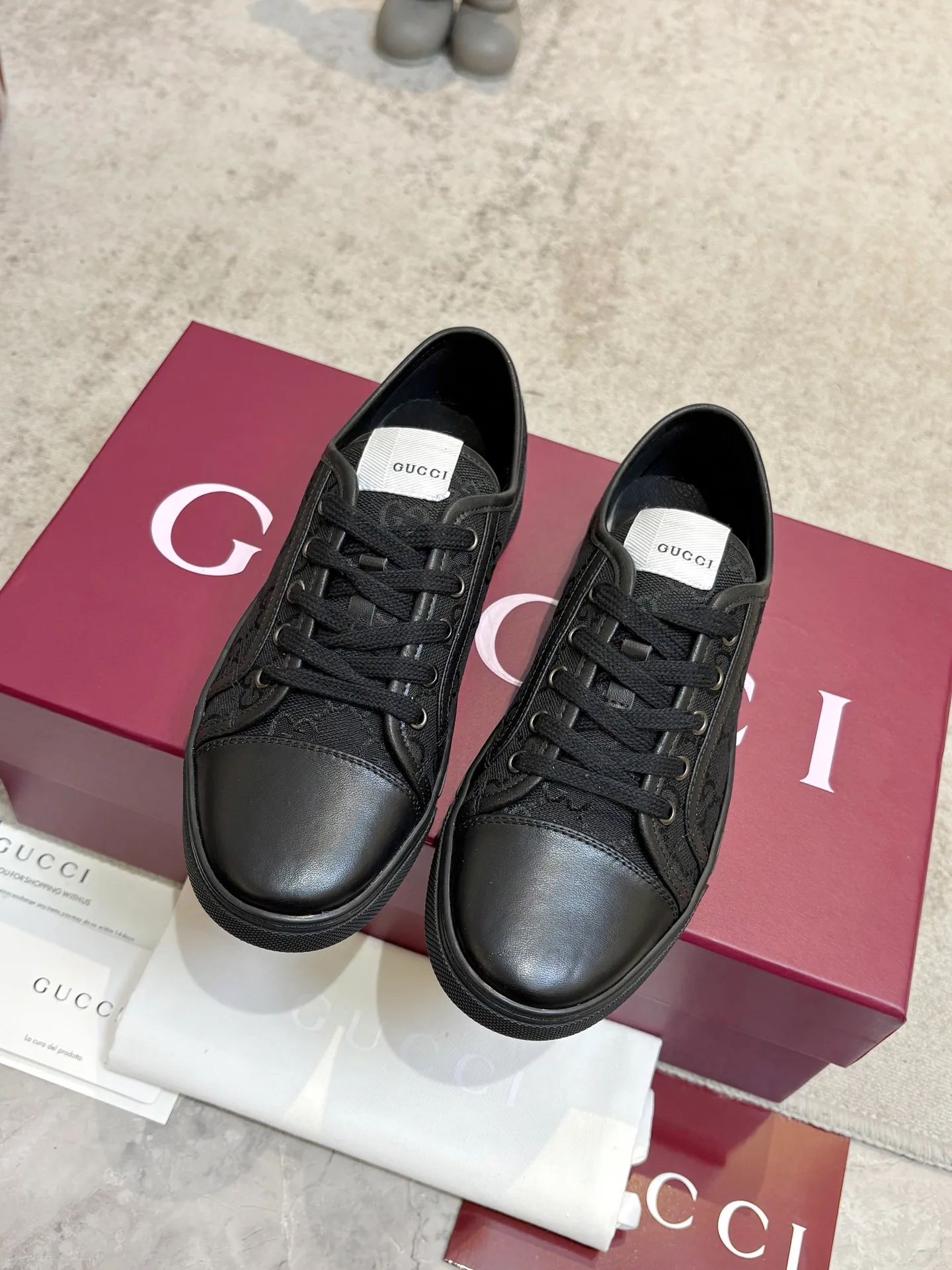 Кроссовки Женские Gucci 18901596