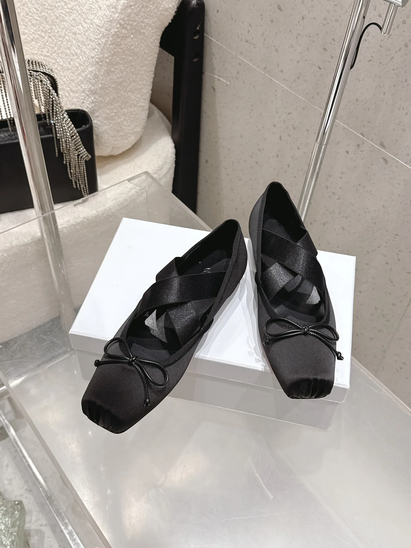 Туфли Женские Christian Louboutin 13078799
