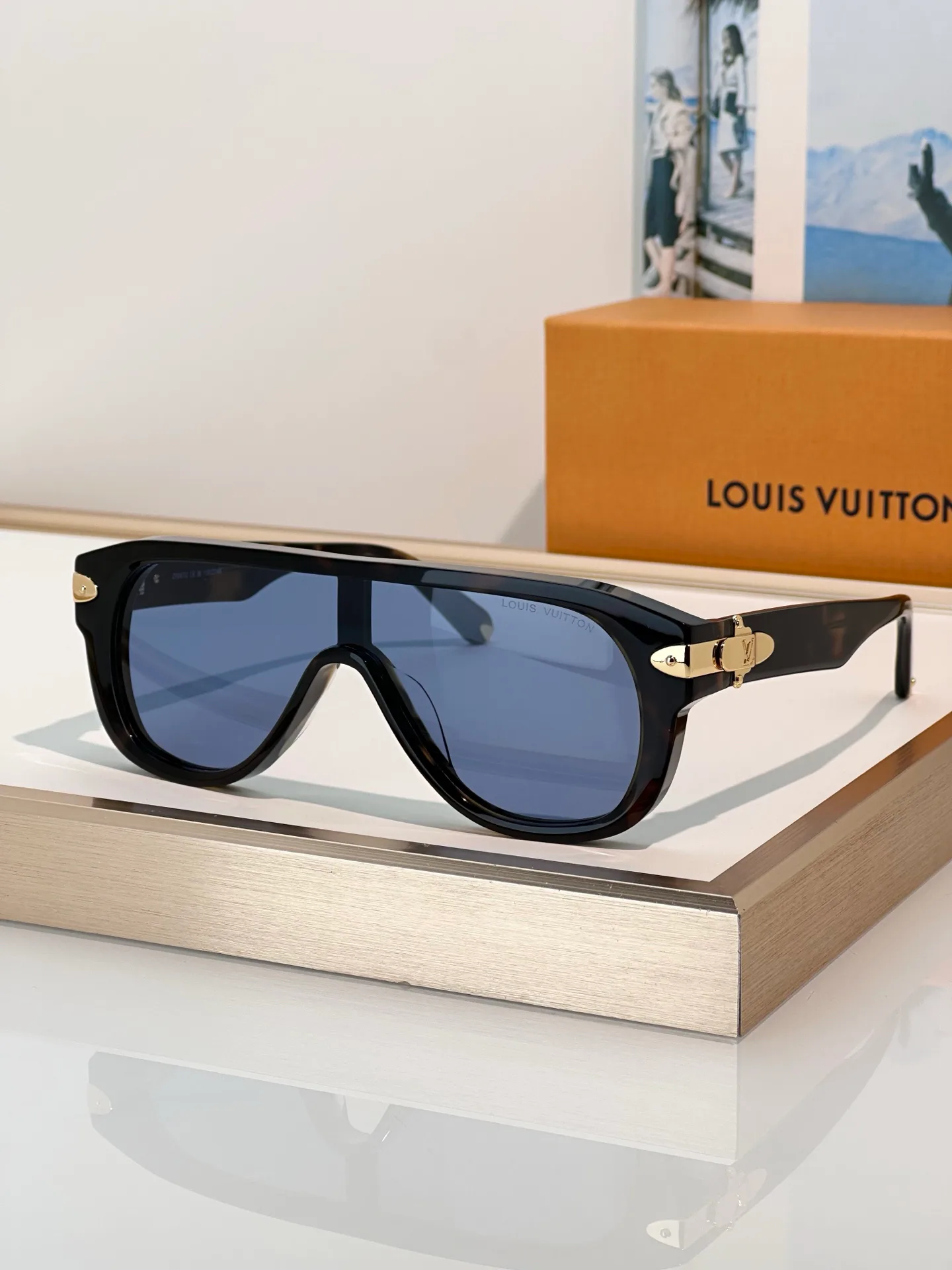 Очки Louis Vuitton 17565444