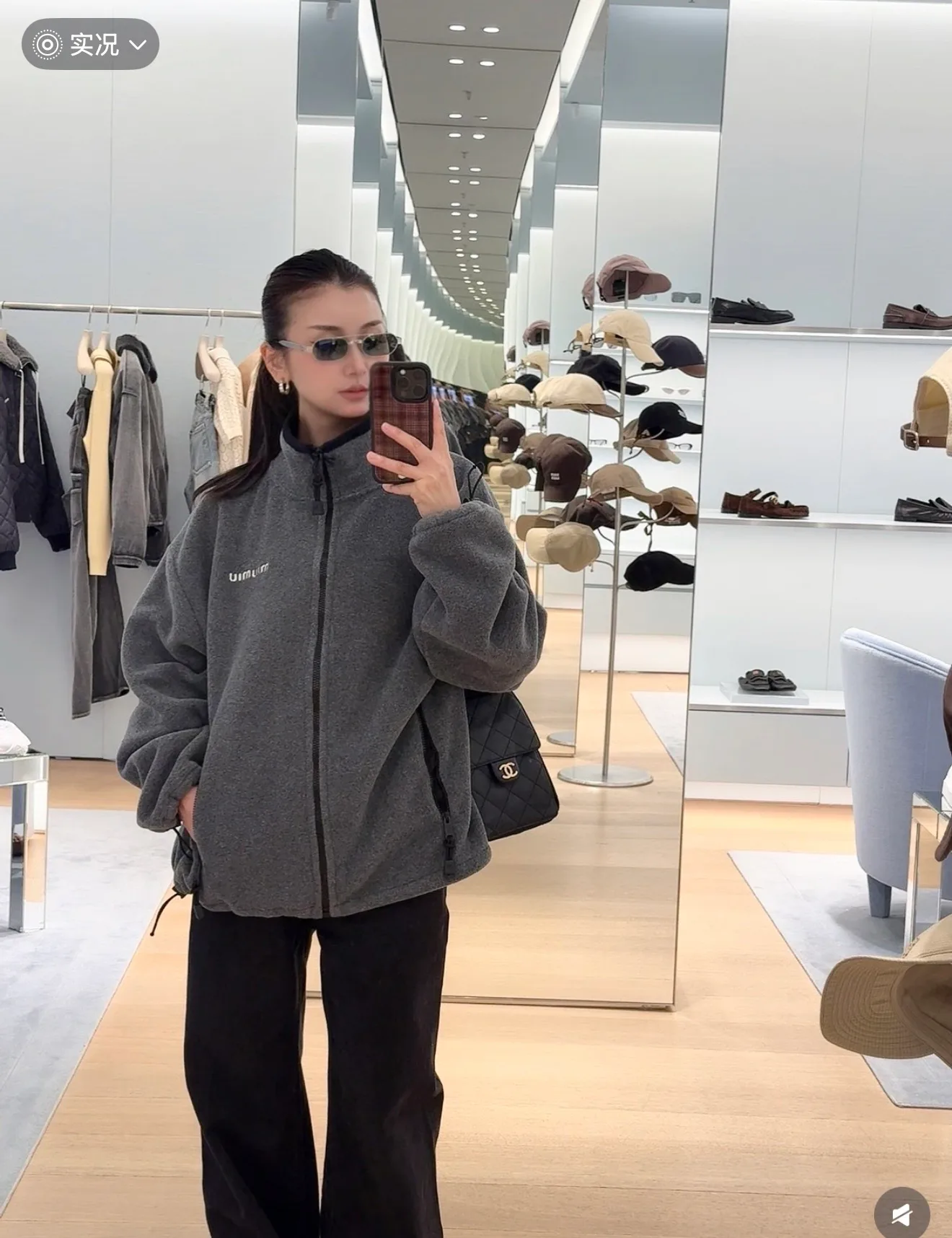 Куртки И Пуховики Женские Miu Miu 18113598