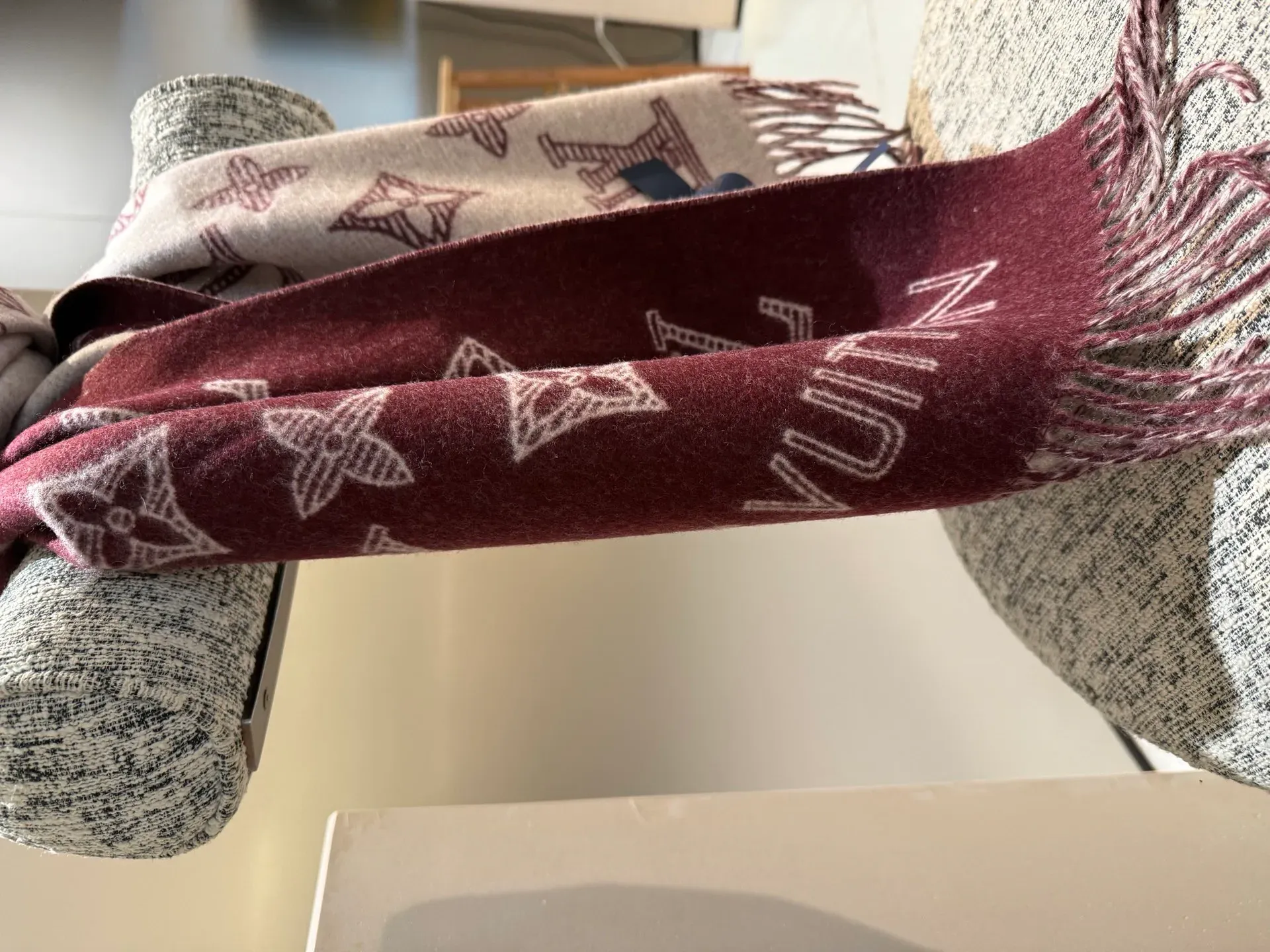 Шарфы Louis Vuitton 412349