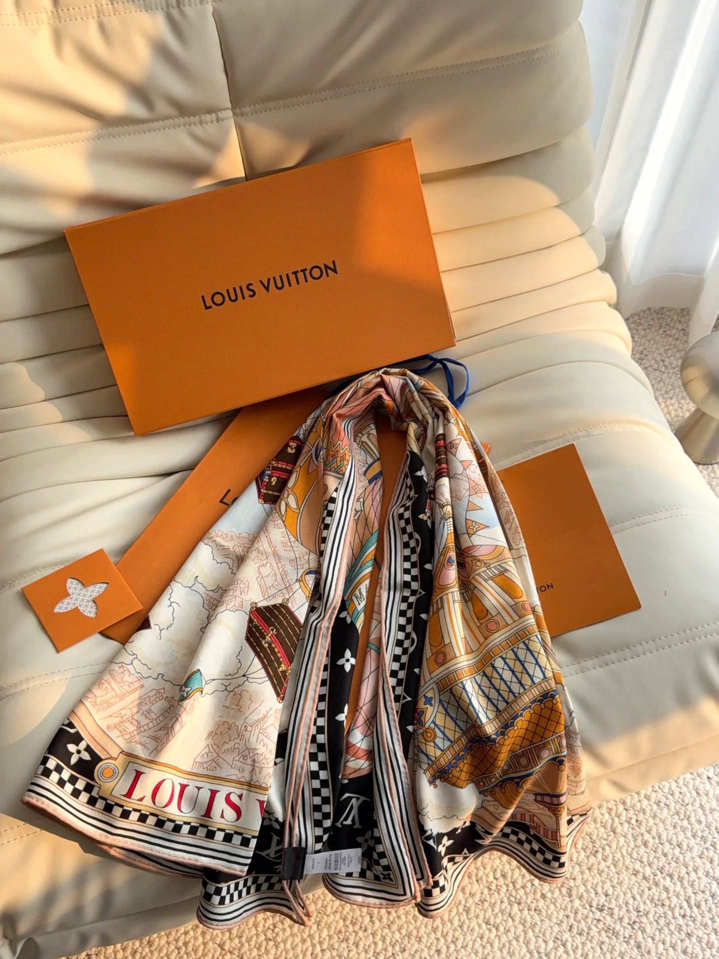 Платки Louis Vuitton 18675756