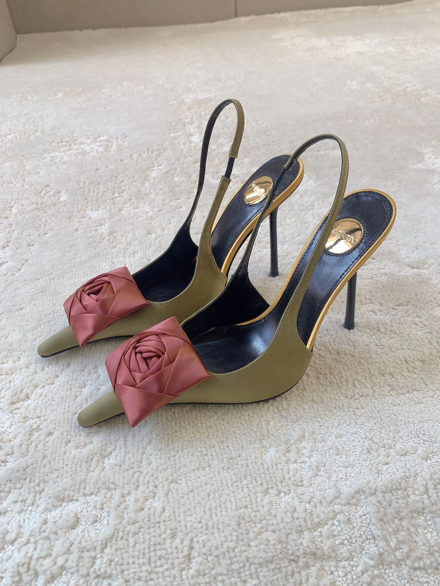 Туфли Женские Saint Laurent 11901882