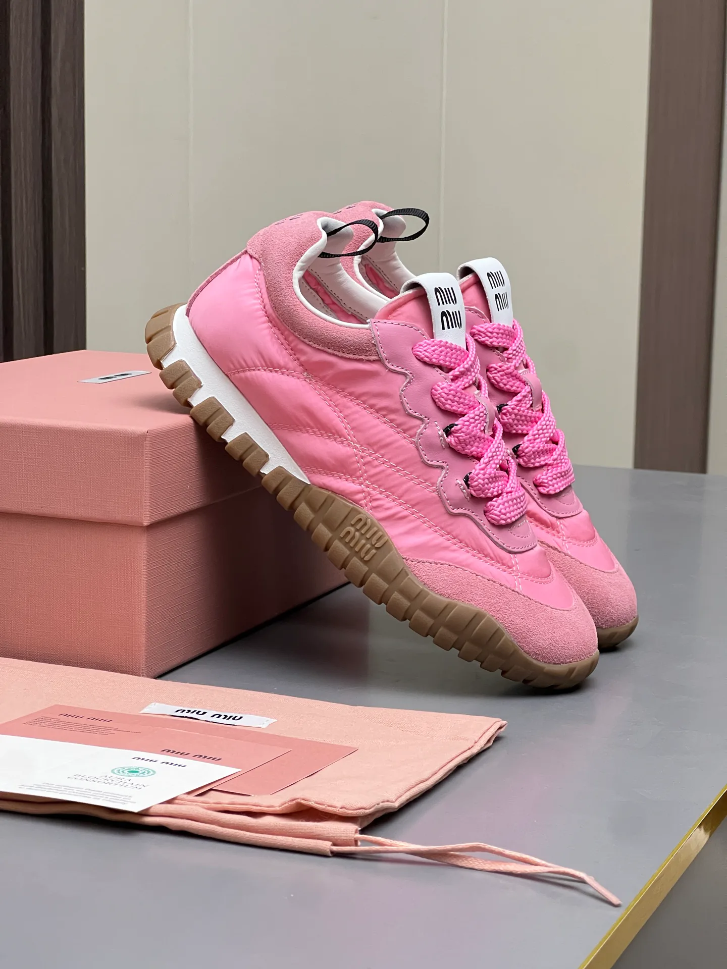 Кроссовки Женские Miu Miu 17968636