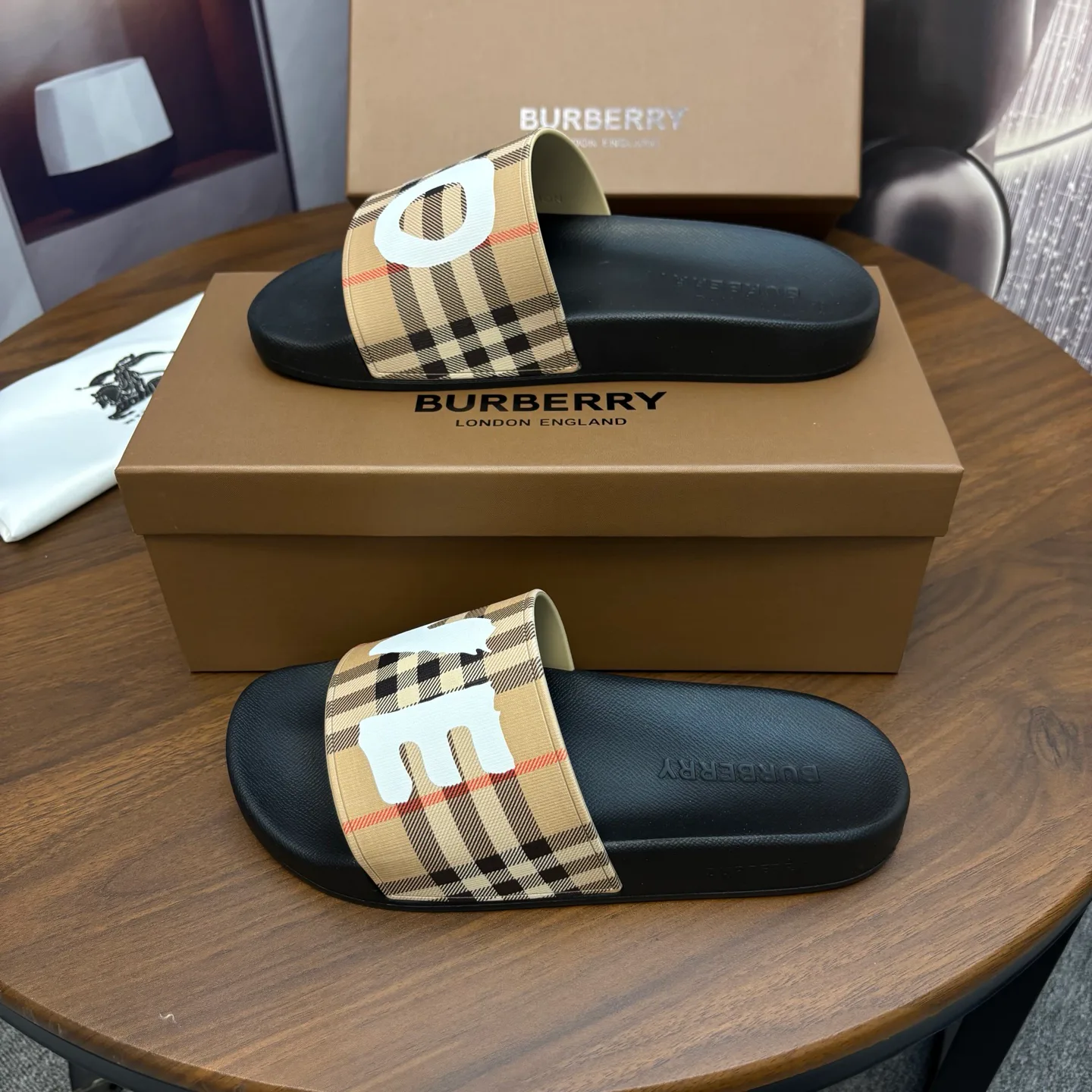 Шлепанцы Женские Burberry 587963