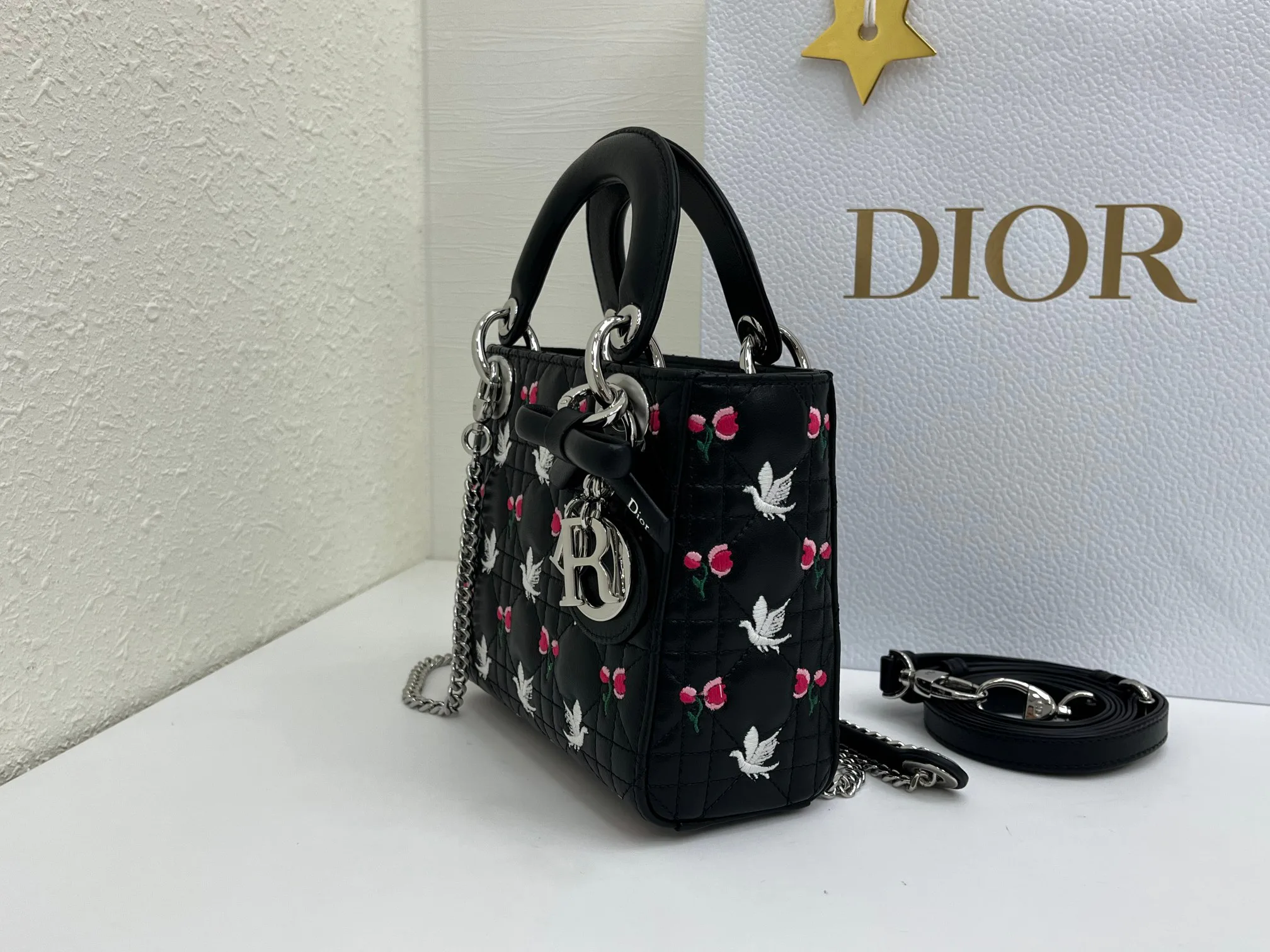 Классические Сумки Женские Christian Dior 17407062