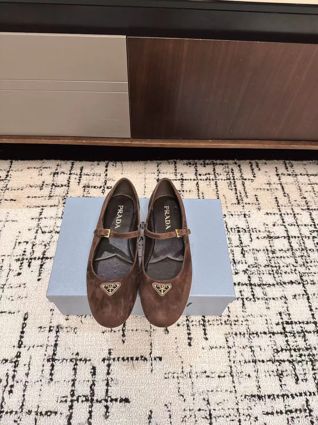 Туфли Женские Prada 11426436