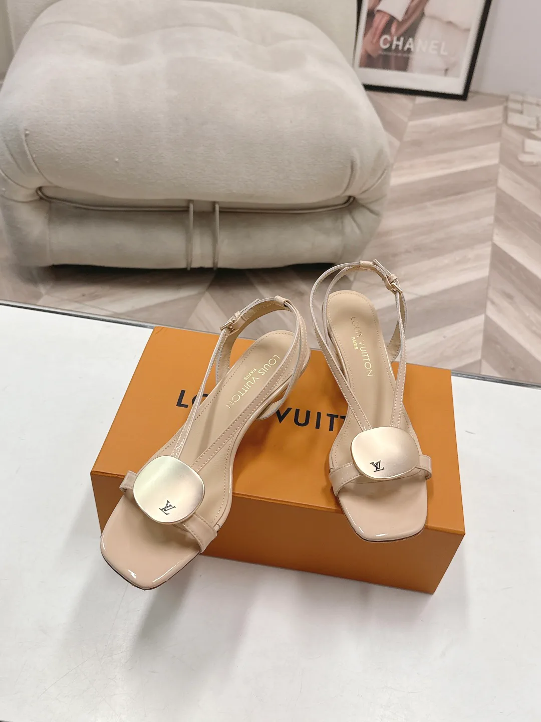 Босоножки Женские Louis Vuitton 17578112