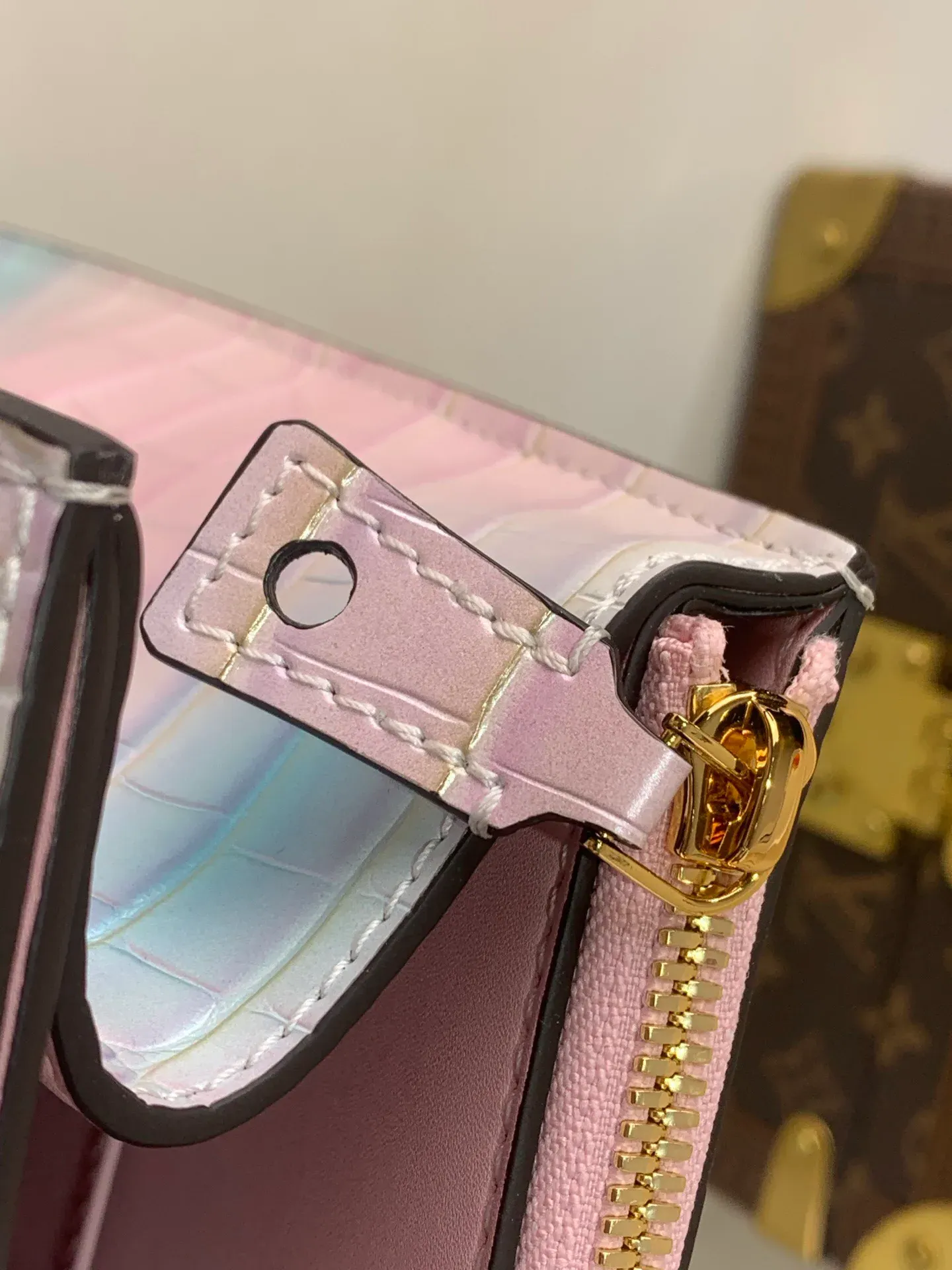 Сумки На Ремне Женские Louis Vuitton 5904539