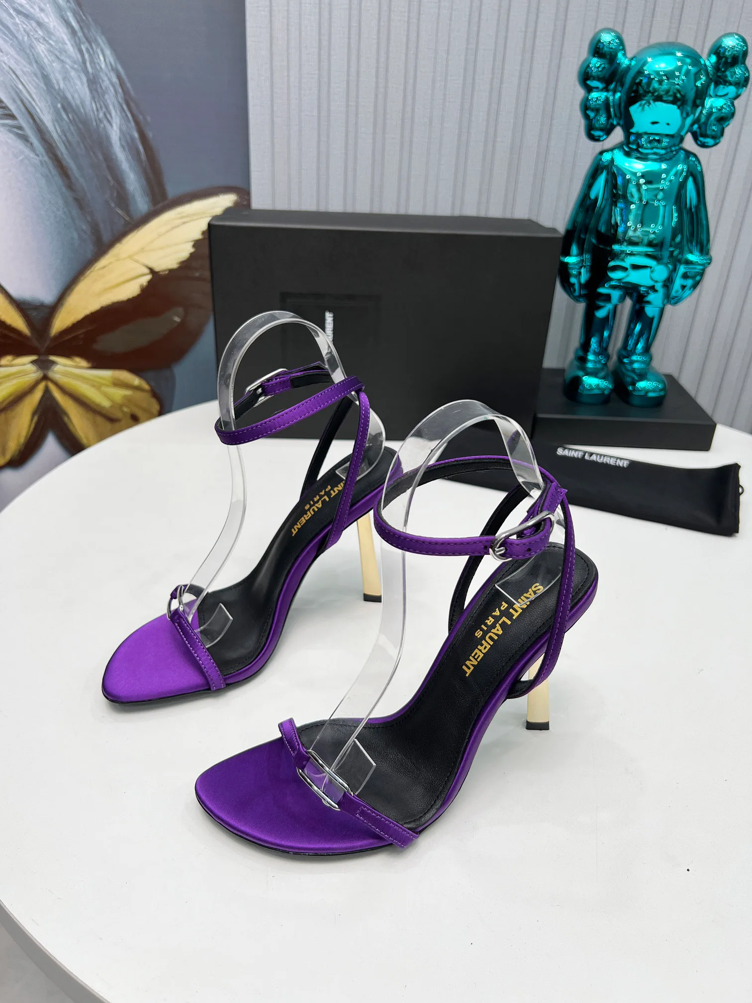 Босоножки Женские Saint Laurent 7184884