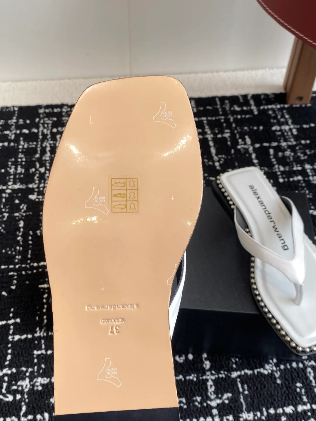 Шлепанцы Женские Alexander Wang 11172