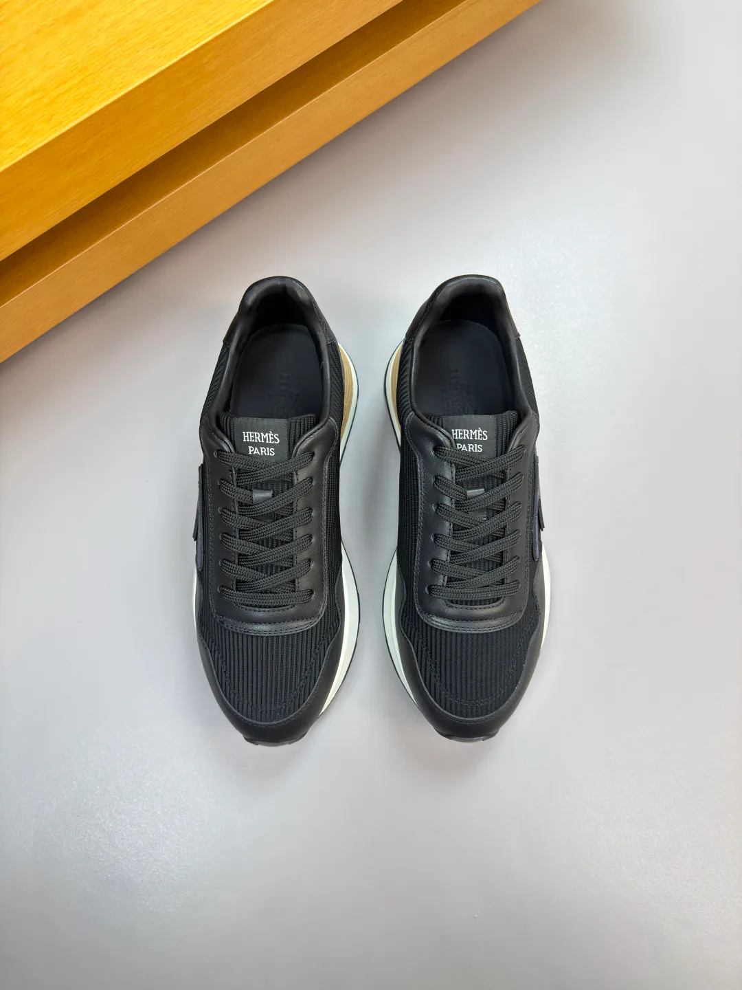 Кроссовки Мужские Hermes 2389649