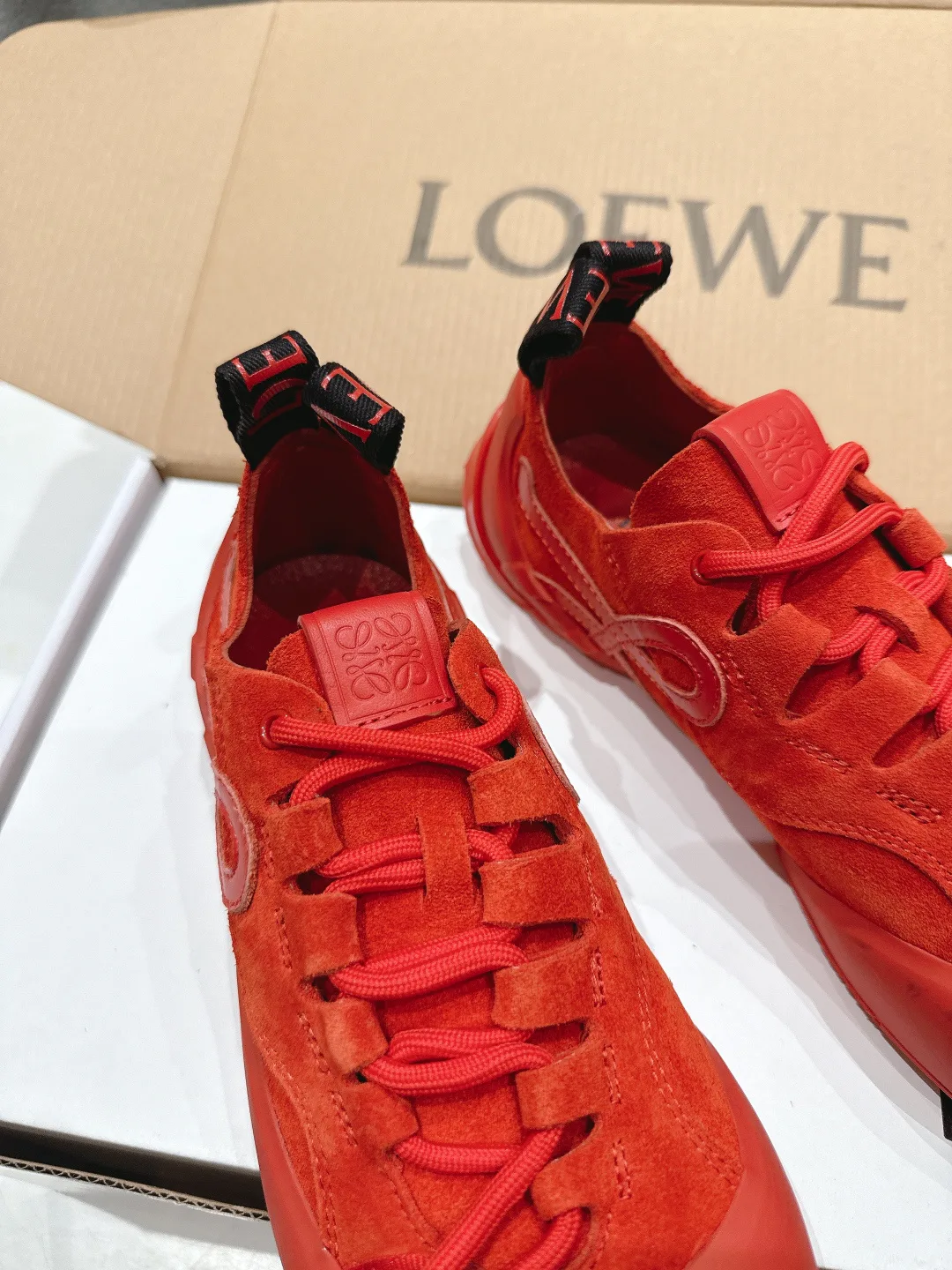 Кроссовки Женские Loewe 11709160