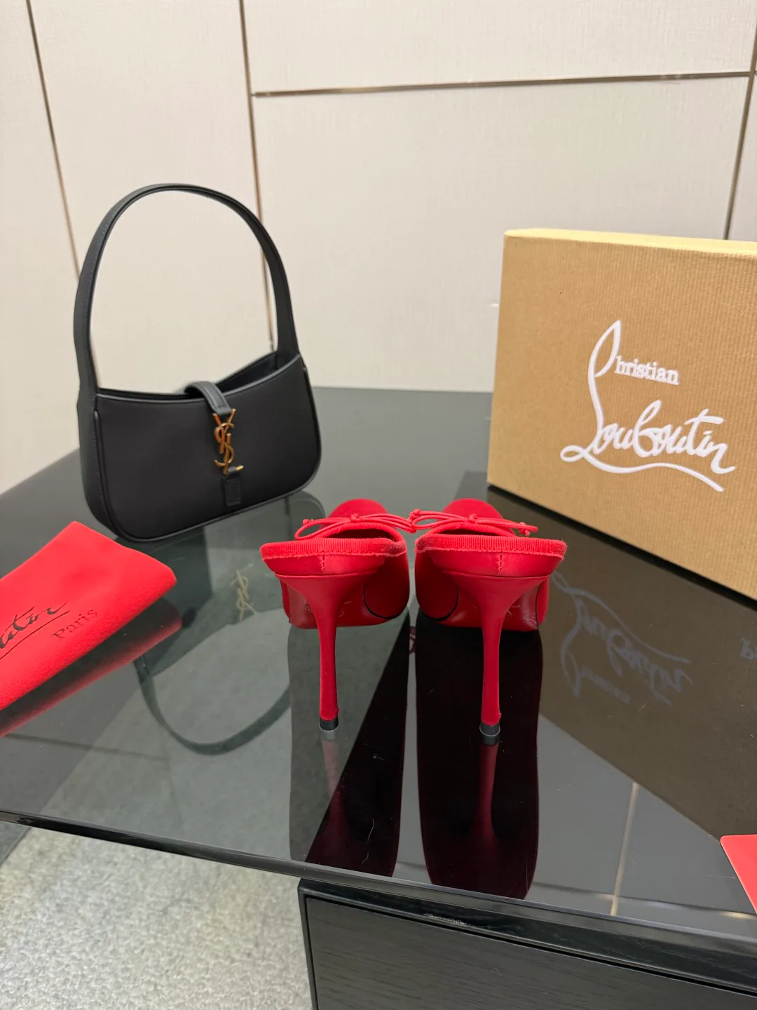 Туфли Женские Christian Louboutin 601439