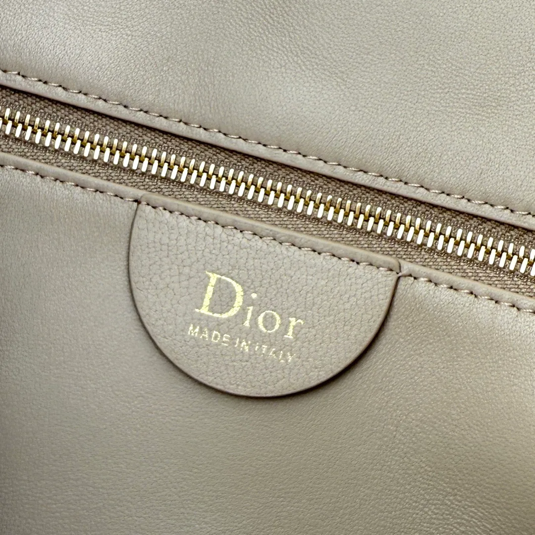 Классические Сумки Женские Christian Dior 18116277