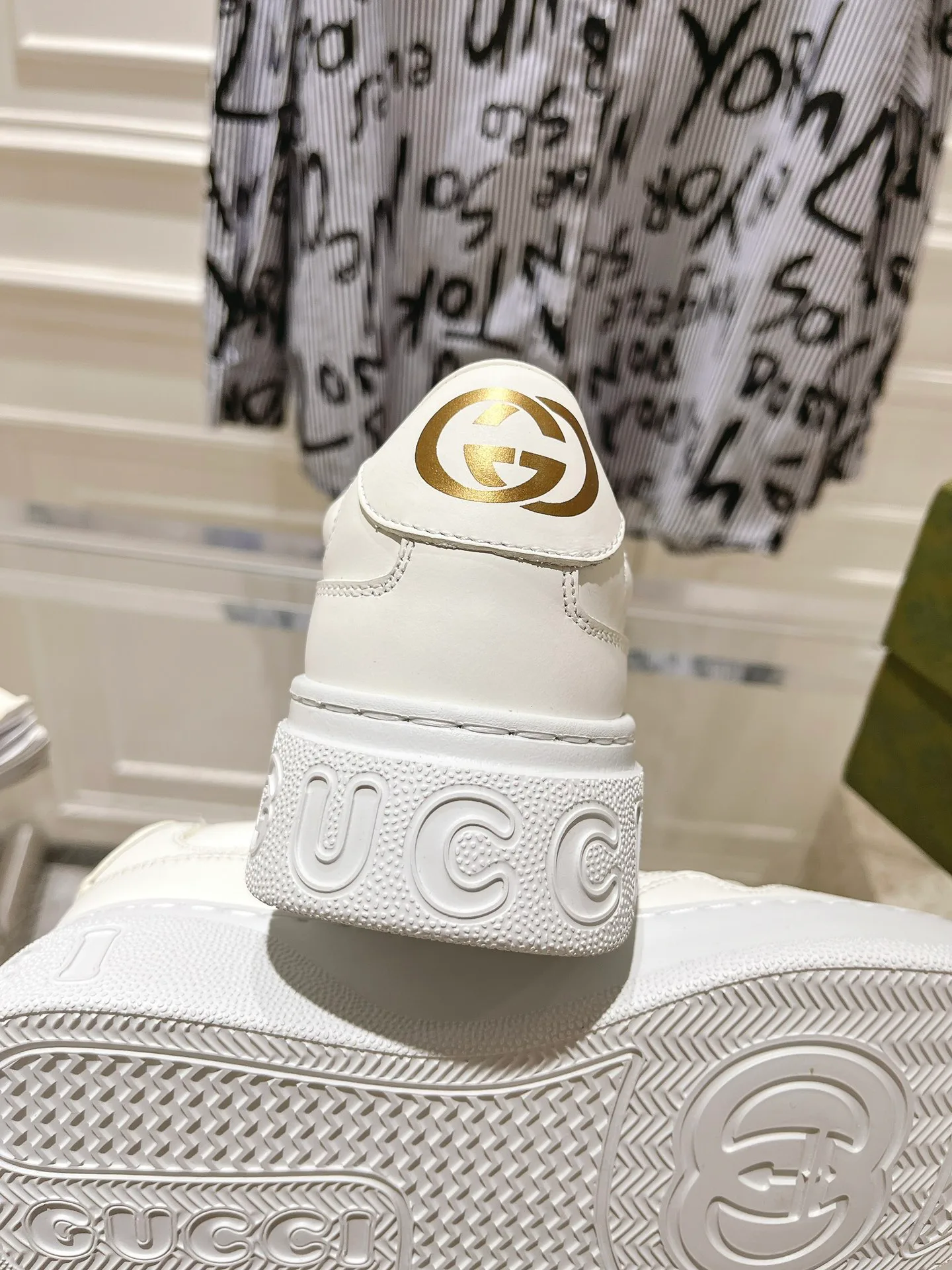 Кроссовки Женские Gucci 354769