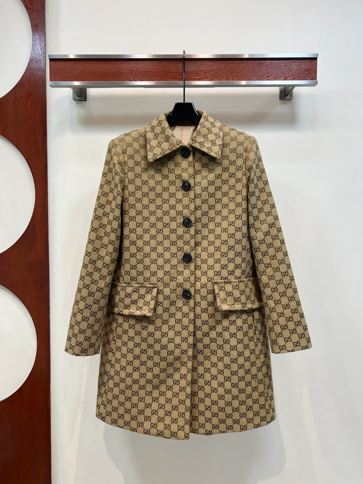 Пальто Женские Gucci 18407877
