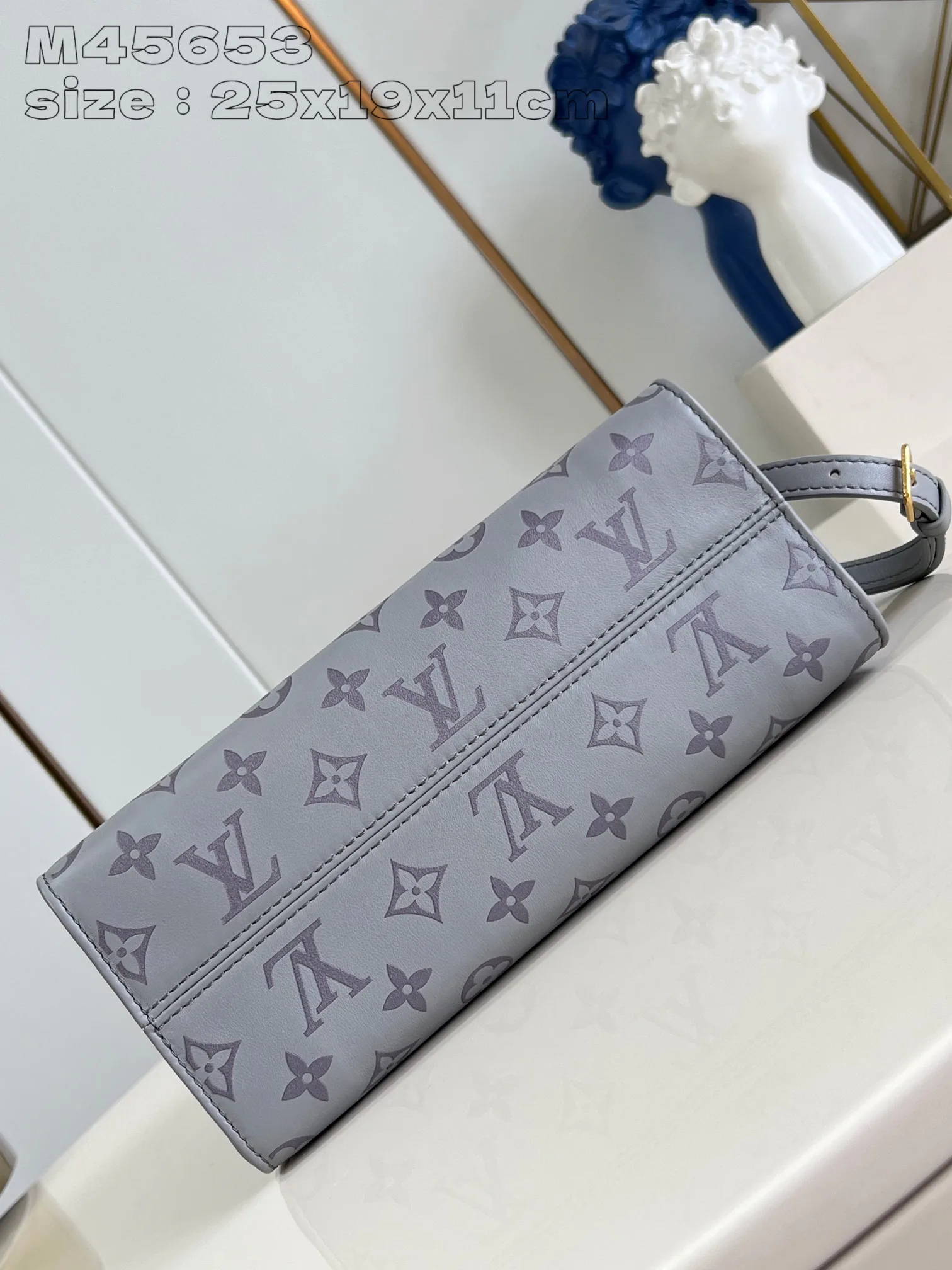 Классические Сумки Женские Louis Vuitton 18227602