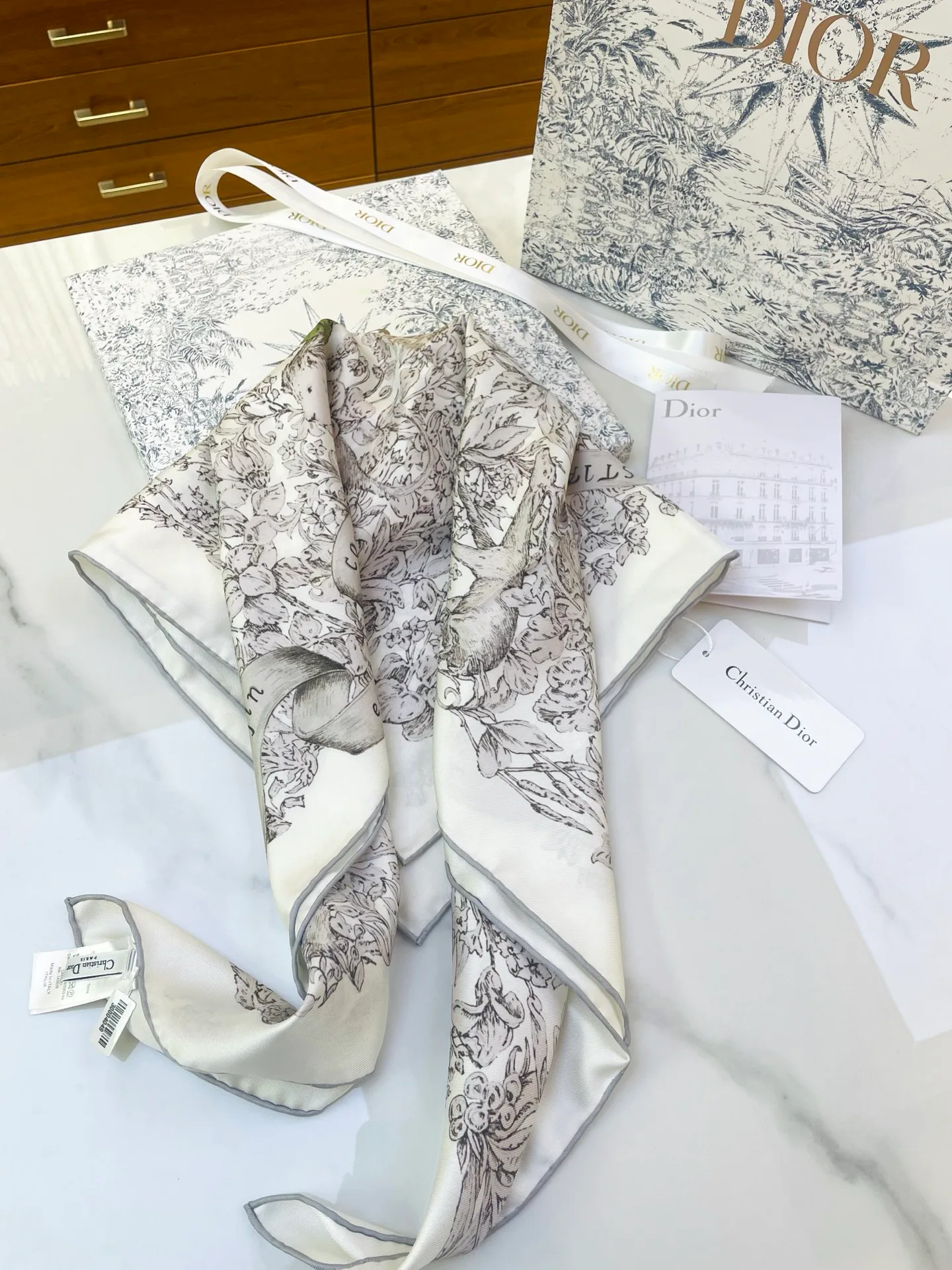 Платки Christian Dior 11406633