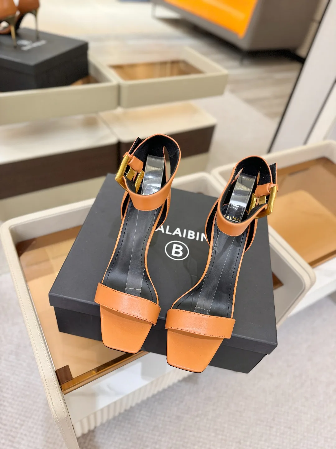 Босоножки Женские Balmain 14920181