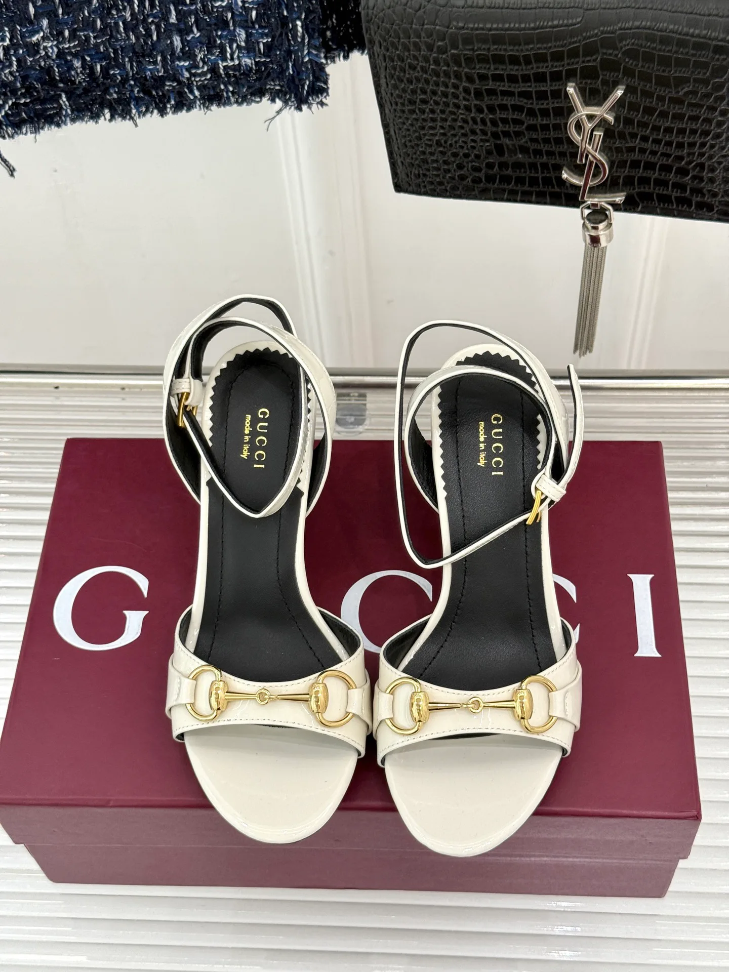 Босоножки Женские Gucci 18034497