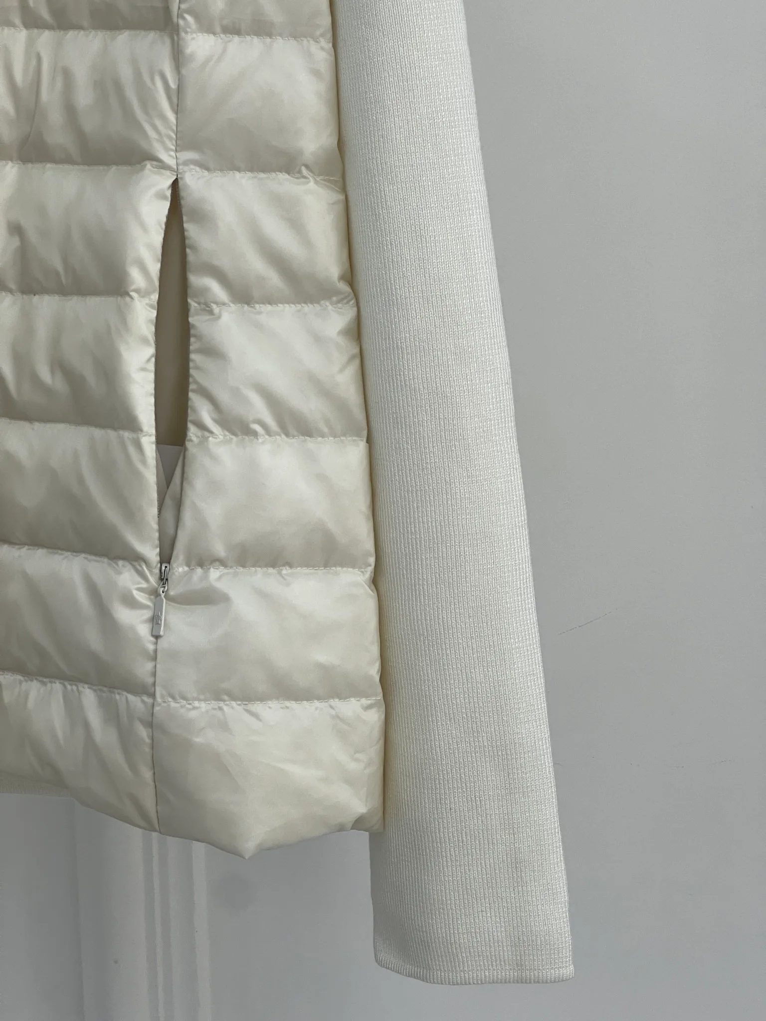 Куртки И Пуховики Женские Moncler 18416267