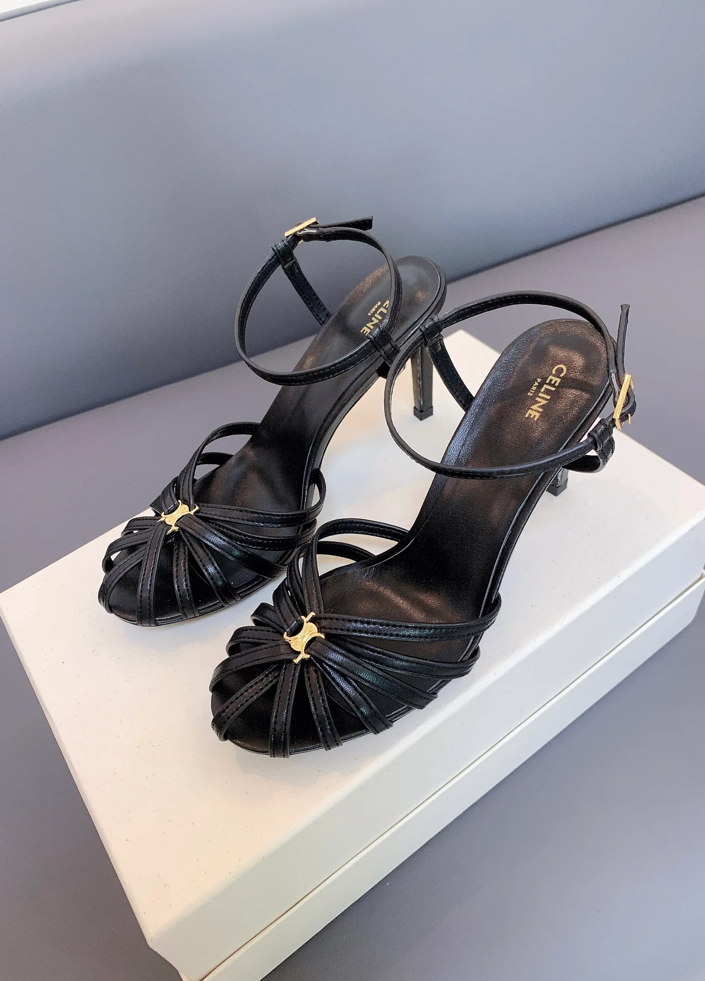 Босоножки Женские Celine 17479010