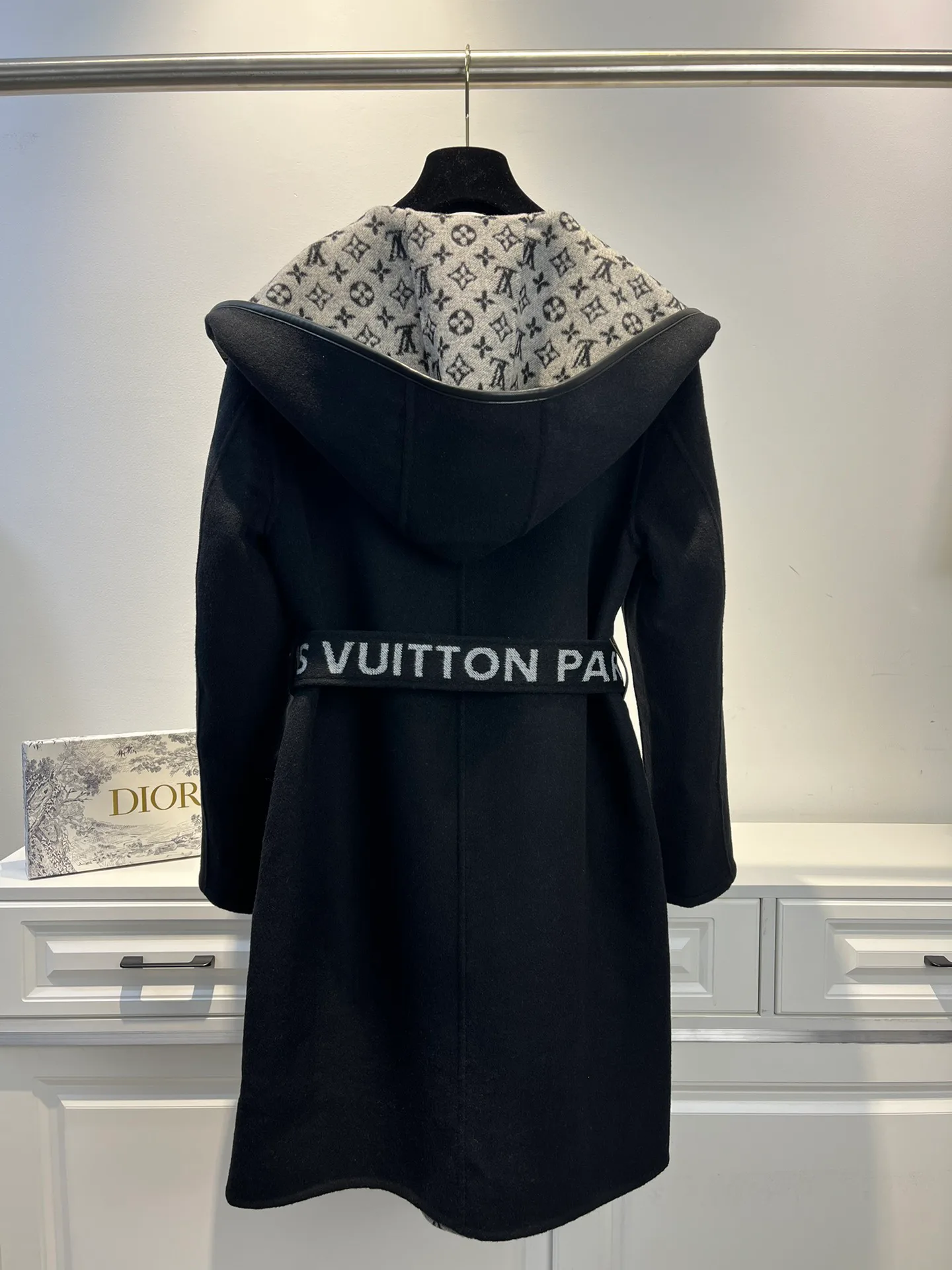 Пальто Женские Louis Vuitton 857447