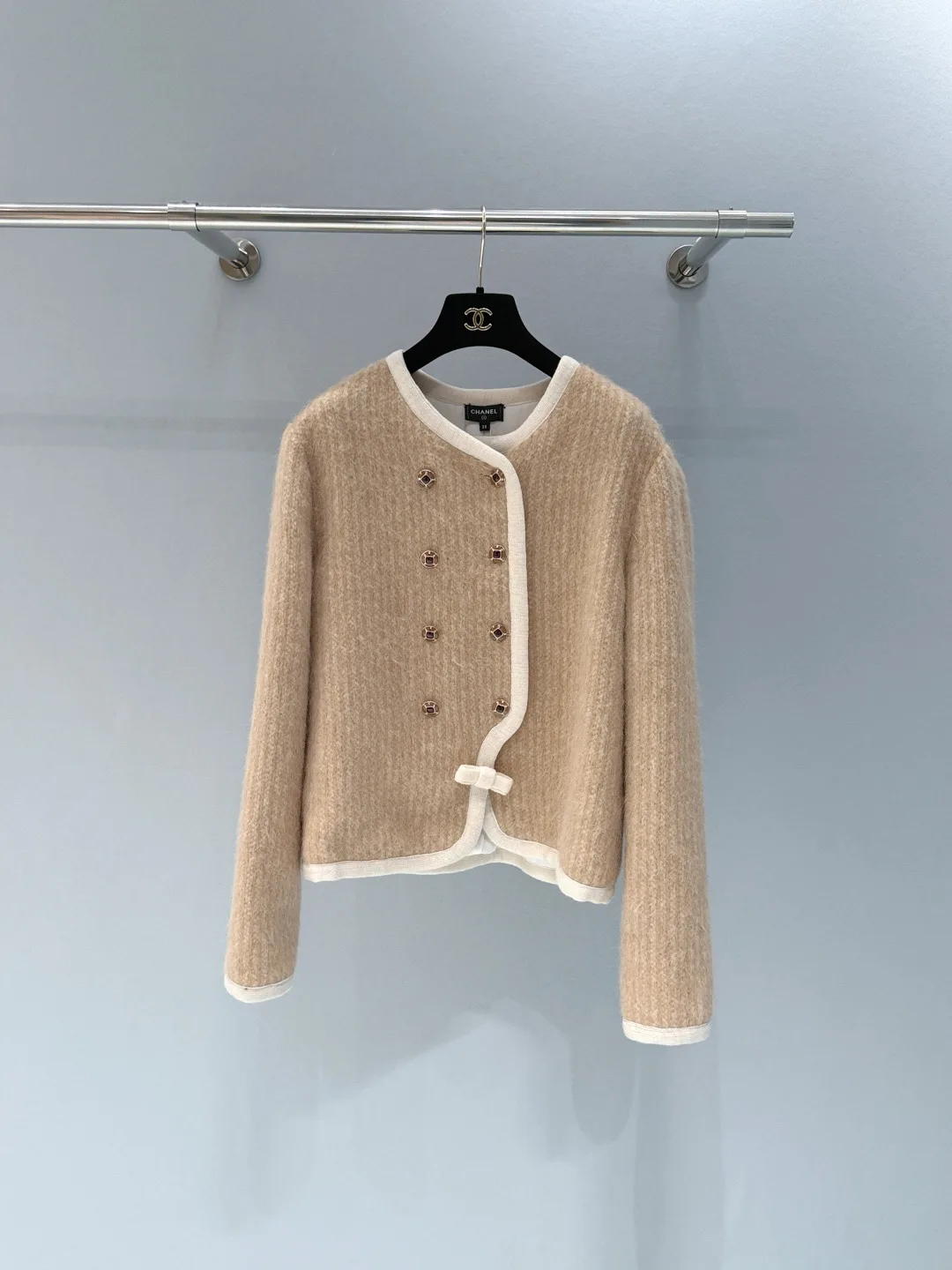 Куртки И Пуховики Женские Chanel 672053