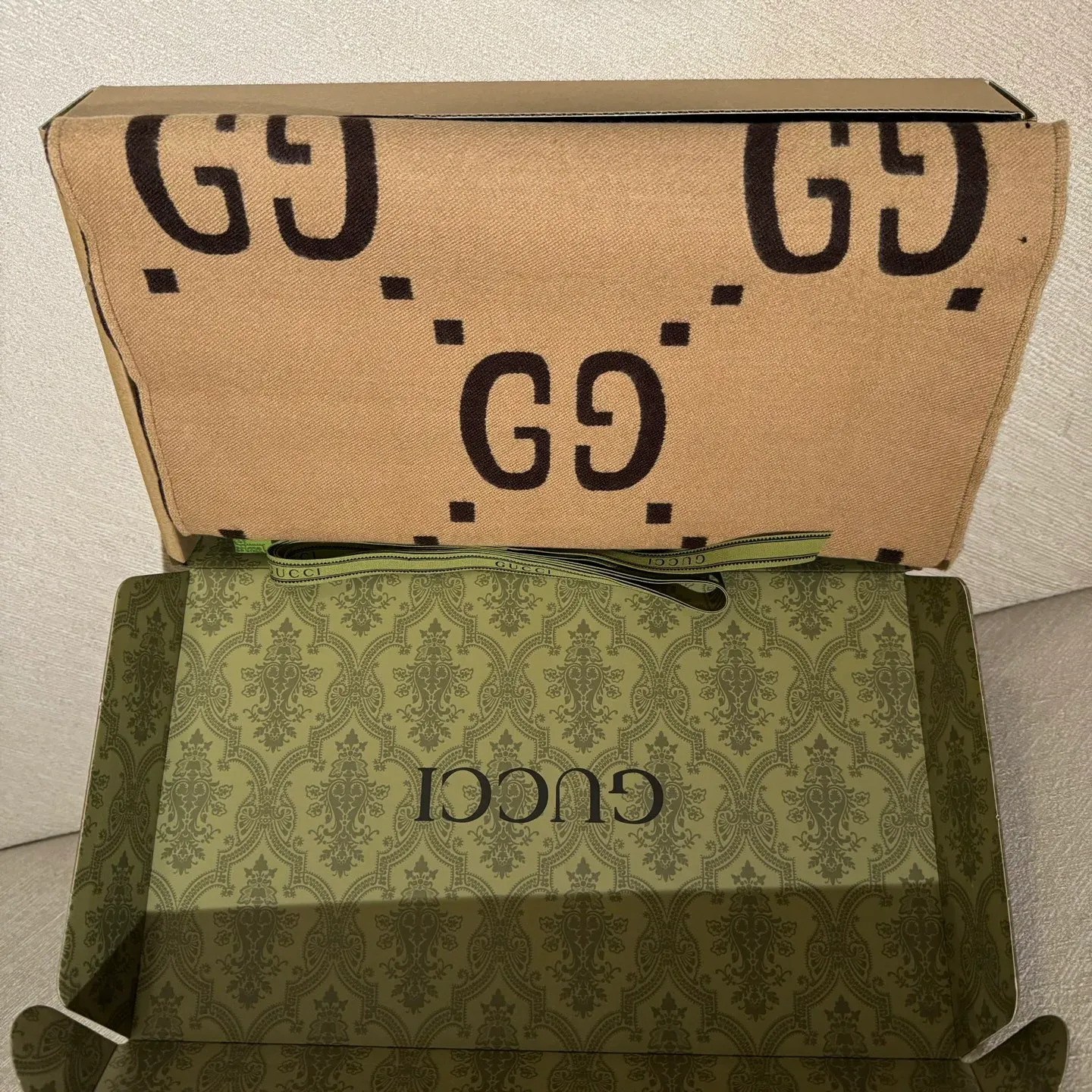 Шарфы Gucci 310232