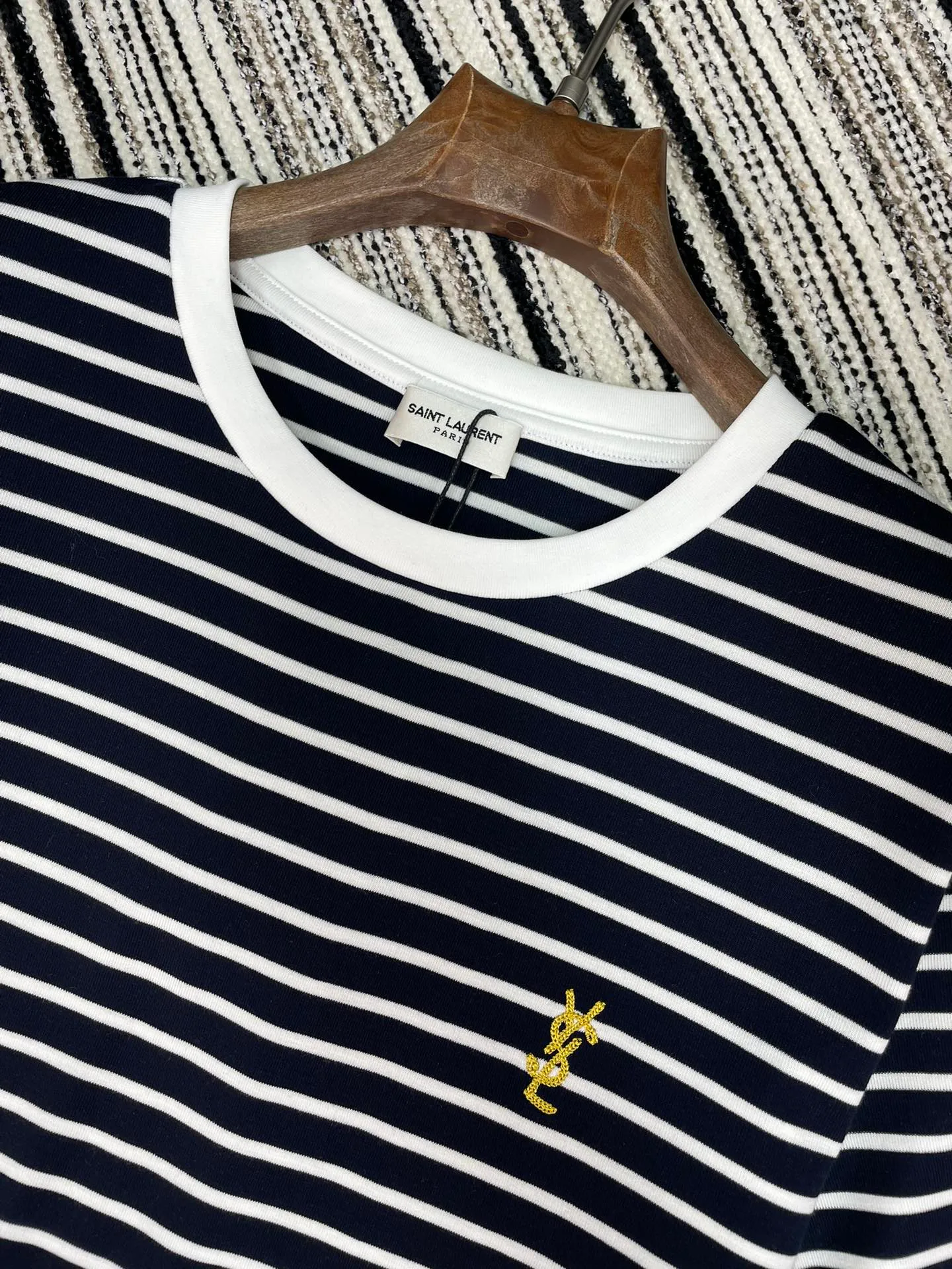 Футболки Женские Saint Laurent 681837