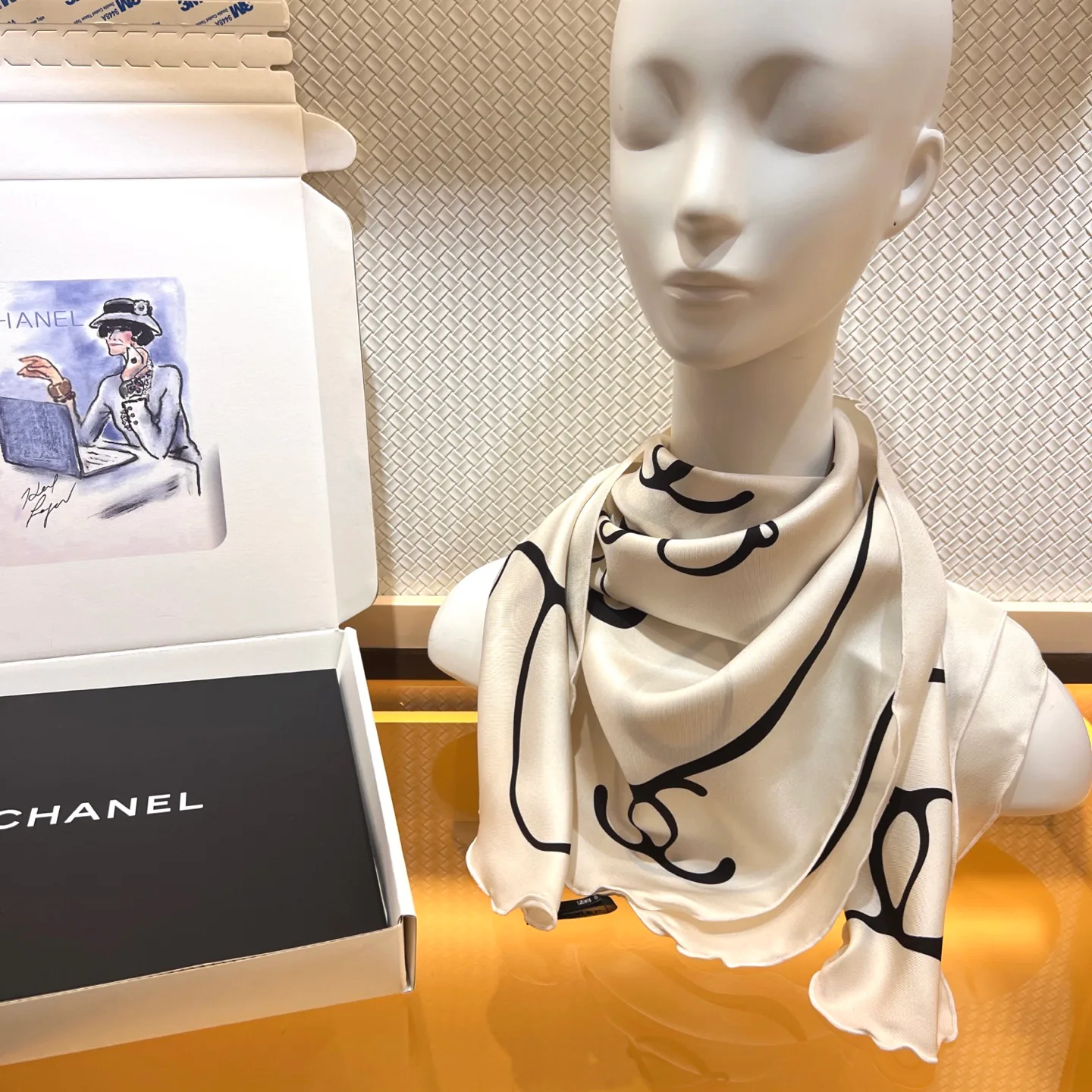 Платки Chanel 13604463