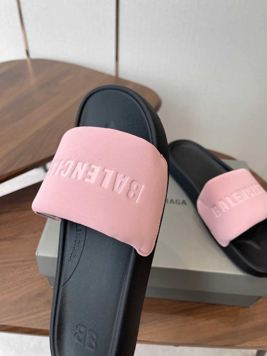 Шлепанцы Женские Balenciaga 11304171