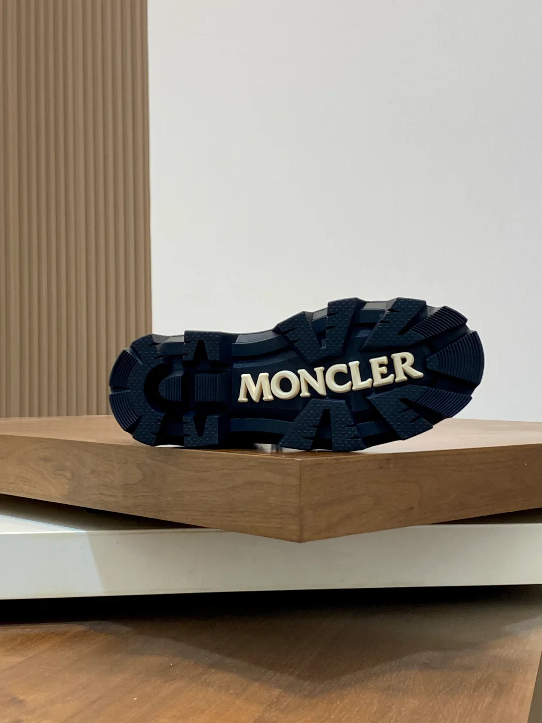 Ботинки Мужские Moncler 19710896