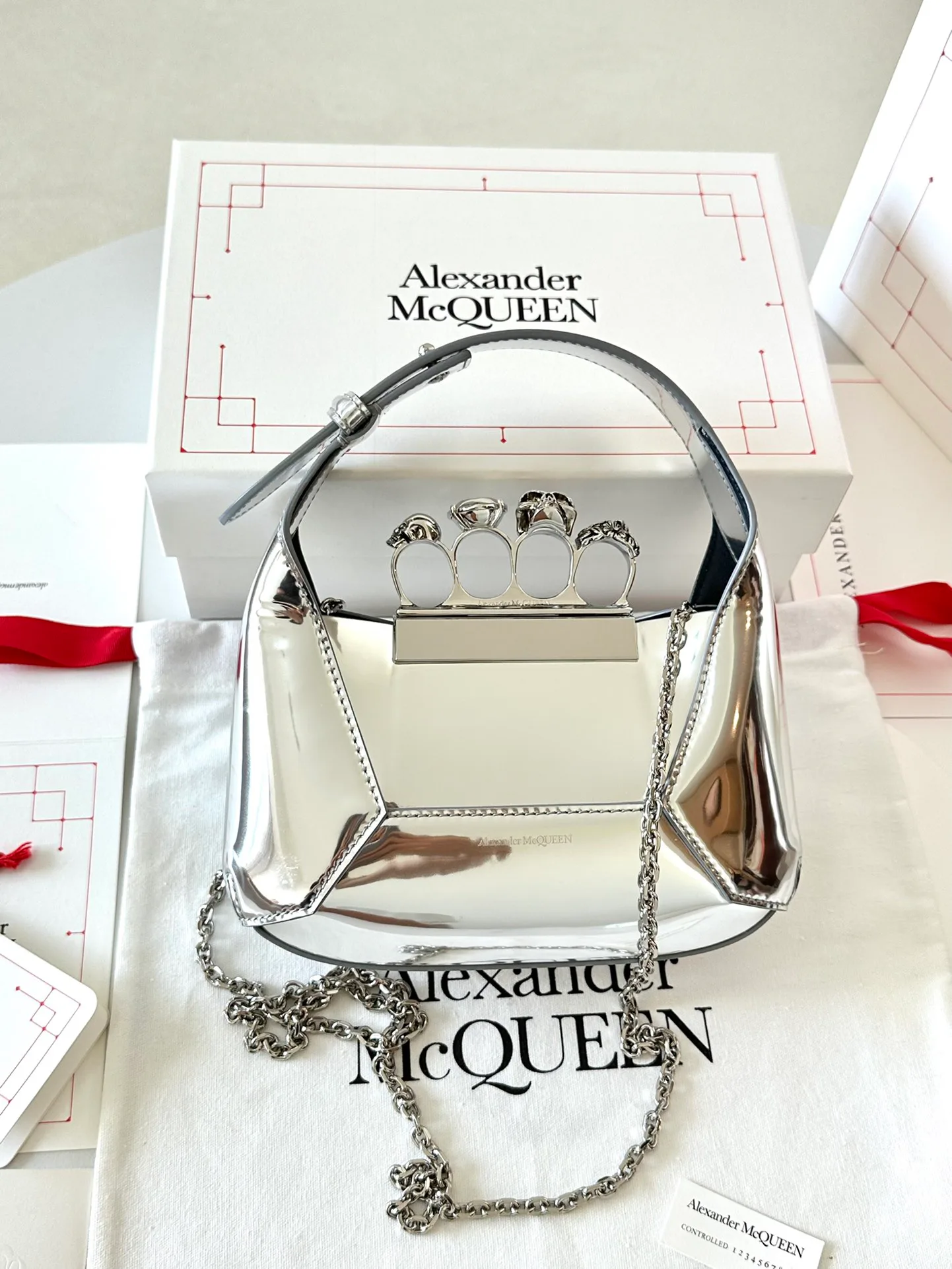 Сумки На Ремне Женские Alexander Mcqueen 11472537