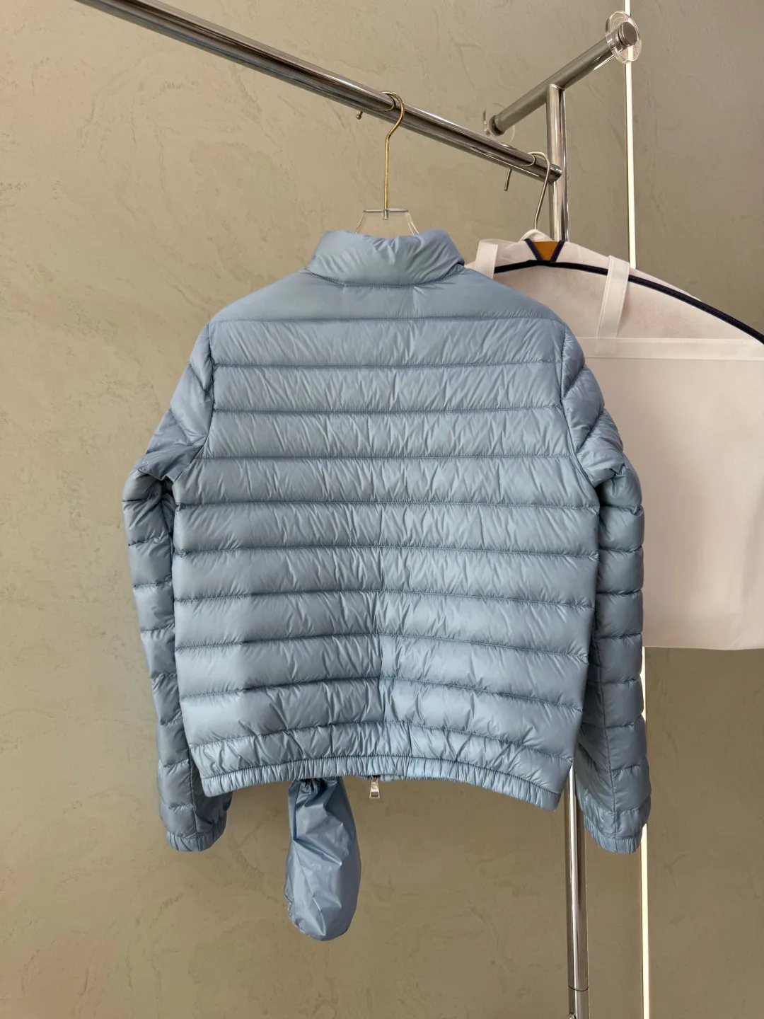 Куртки И Пуховики Женские Moncler 18043477