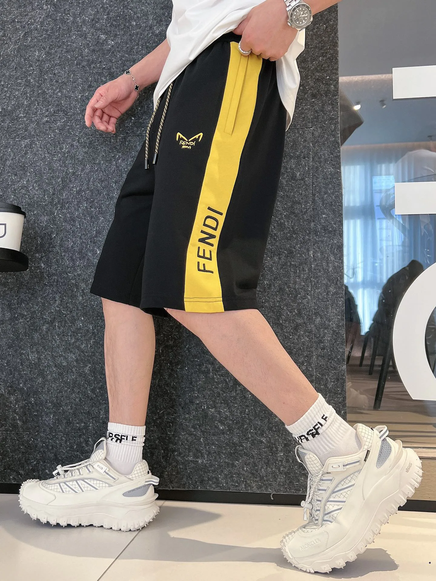 Шорты Мужские Fendi 13479625