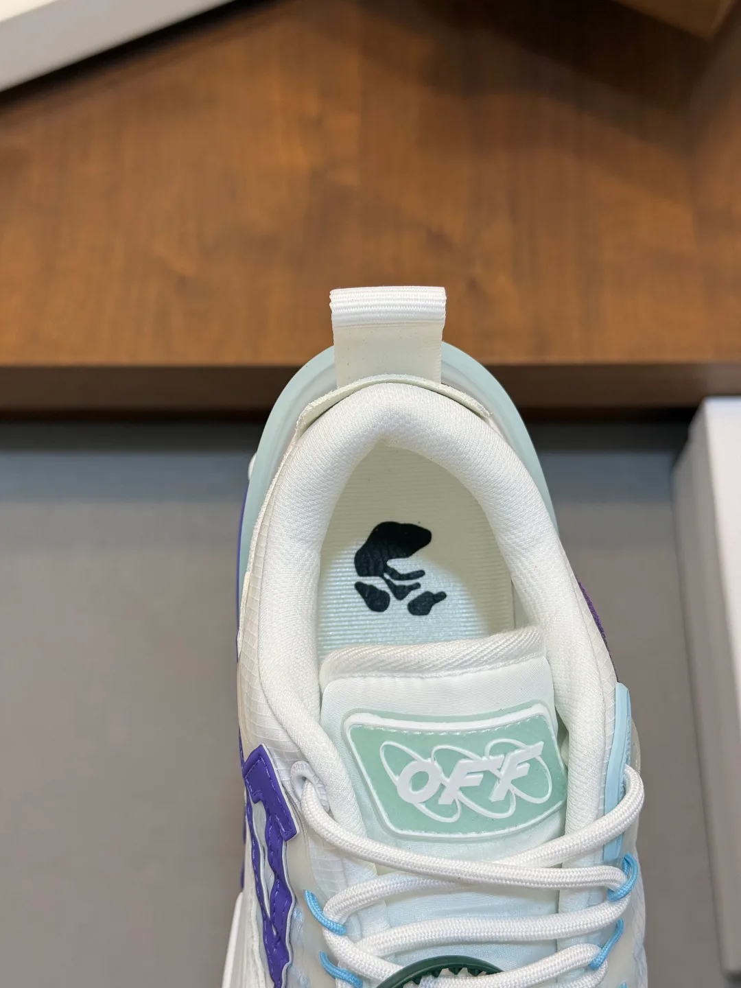 Кроссовки Женские Off-White 17908773
