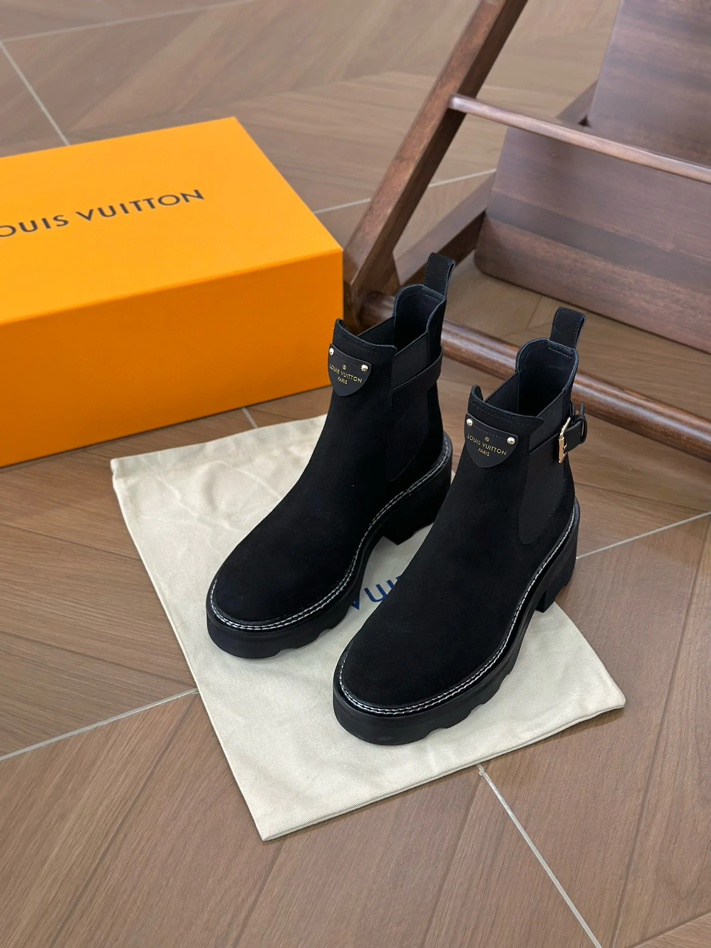 Ботинки Женские Louis Vuitton 5295257