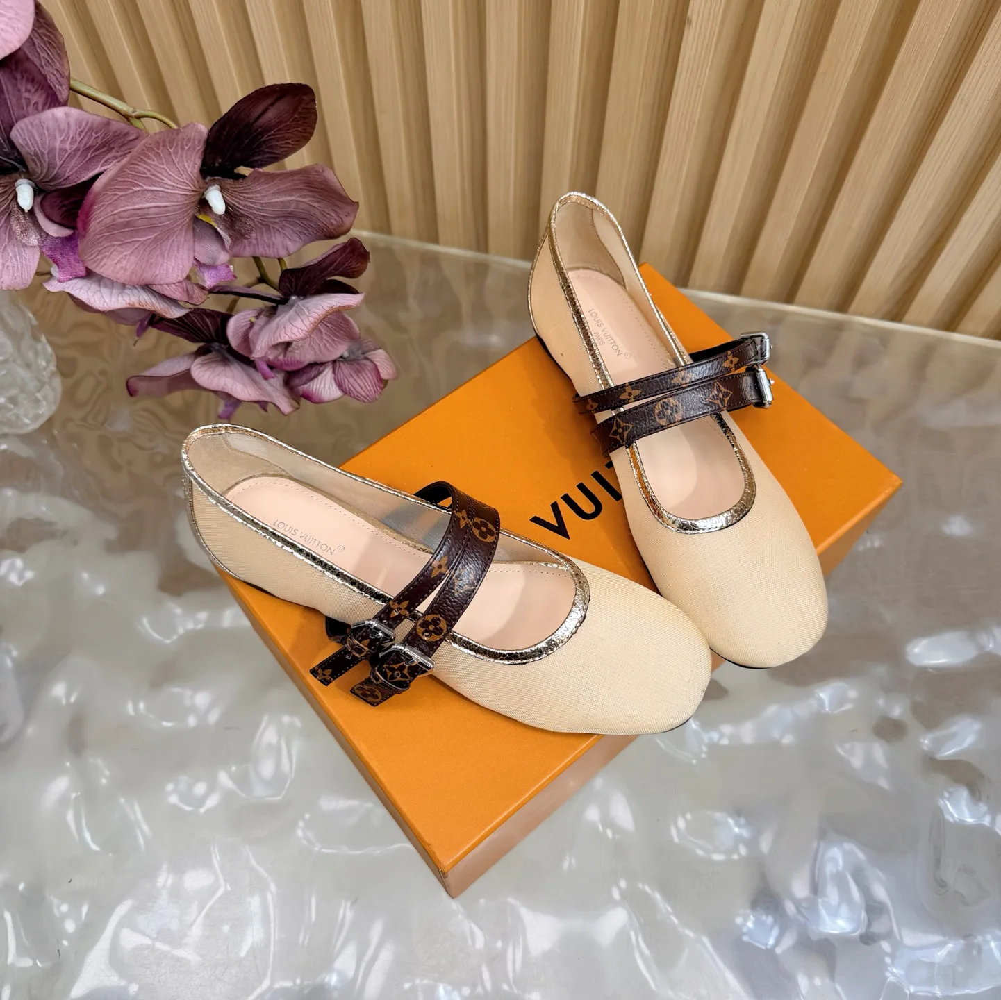 Туфли Женские Louis Vuitton 13542407